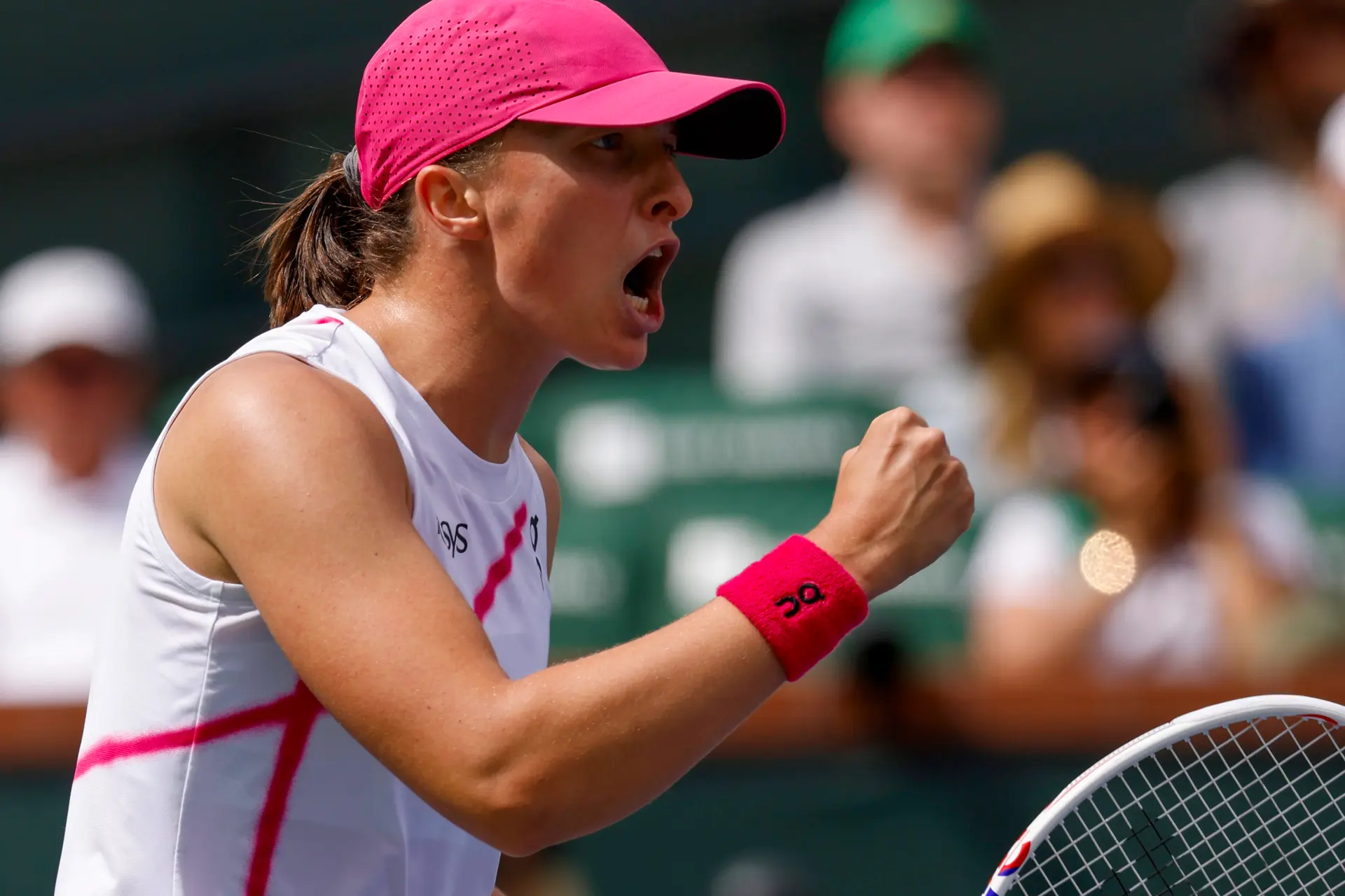VORSCHAU: WTA Stuttgart Open 2025 - Viertelfinale: Swiatek trifft auf ihren größten Albtraum Jelena Ostapenko