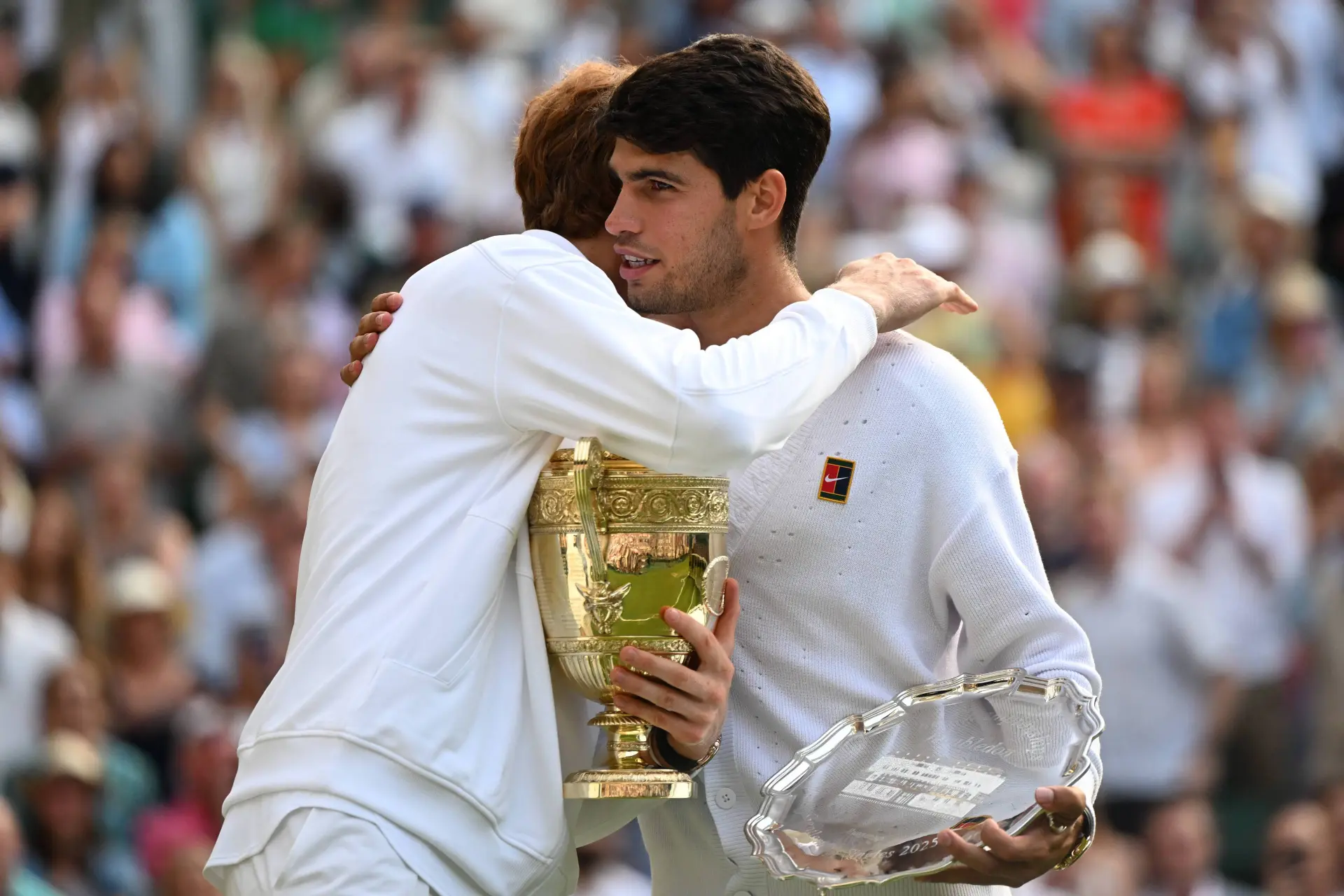 Jannik Sinner retires as Carlos Alcaraz crowned champion in sad abrupt end to Cincinnati Open