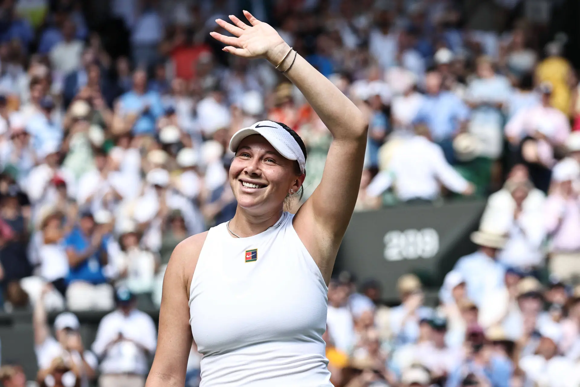 Ruthless Amanda Anisimova crushes Haddad Maia at US Open, secures Wimbledon final rematch against Iga Swiatek
