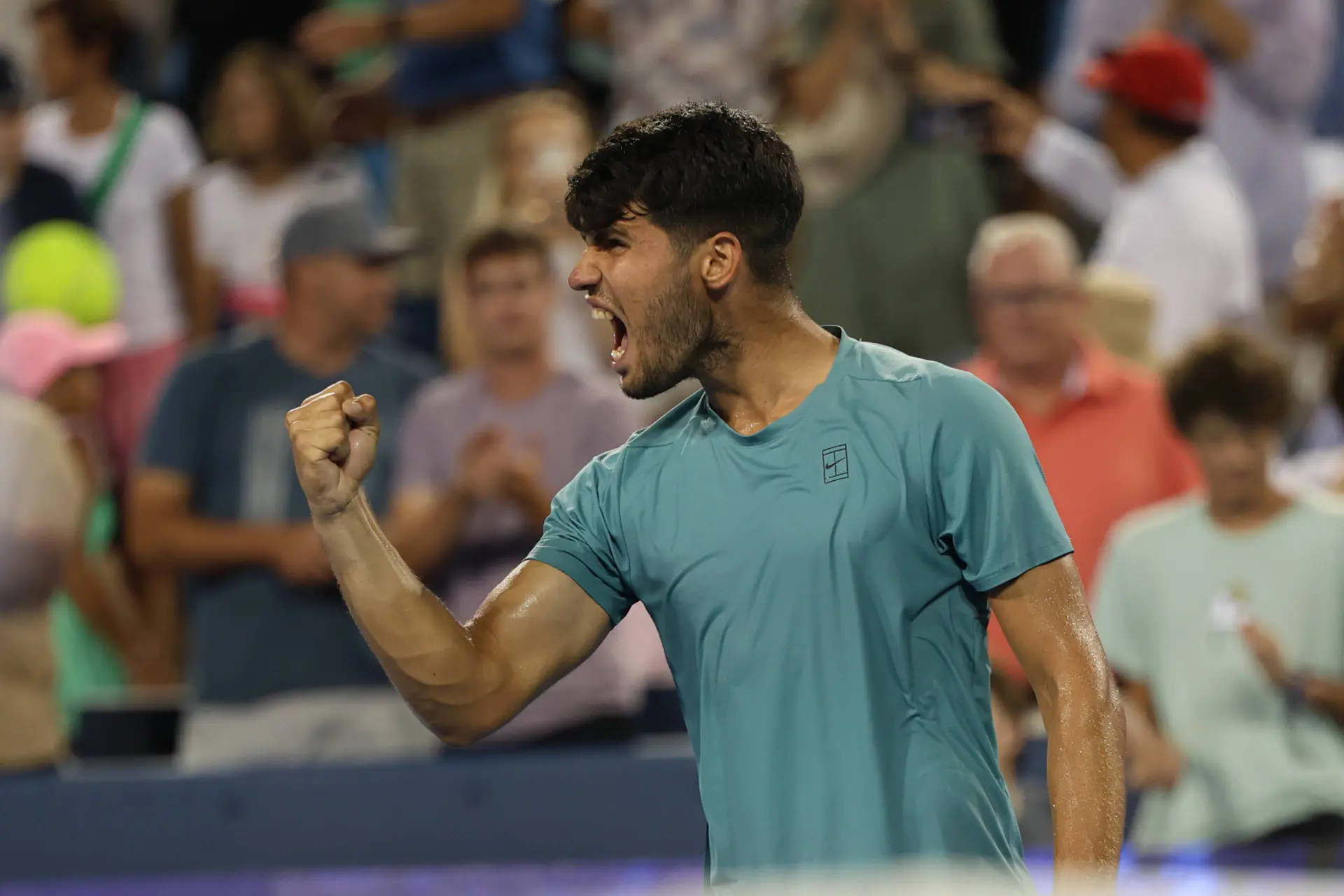 Carlos Alcaraz ousts ailing Alexander Zverev, sets up another showdown with Jannik Sinner in Cincinnati final