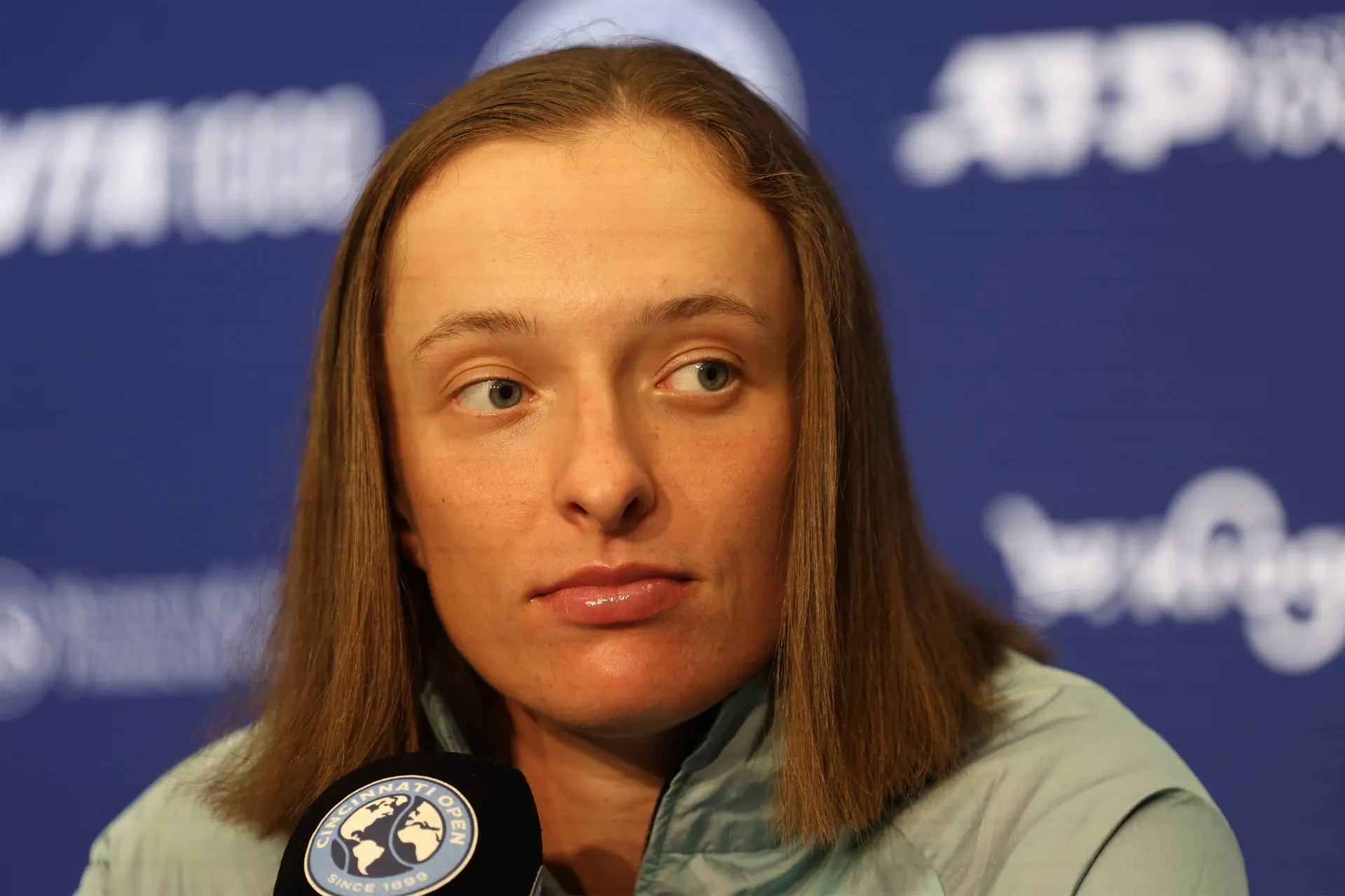 (VIDEO) “Do you need a mental break?”: Iga Swiatek snaps at journalist after US Open loss