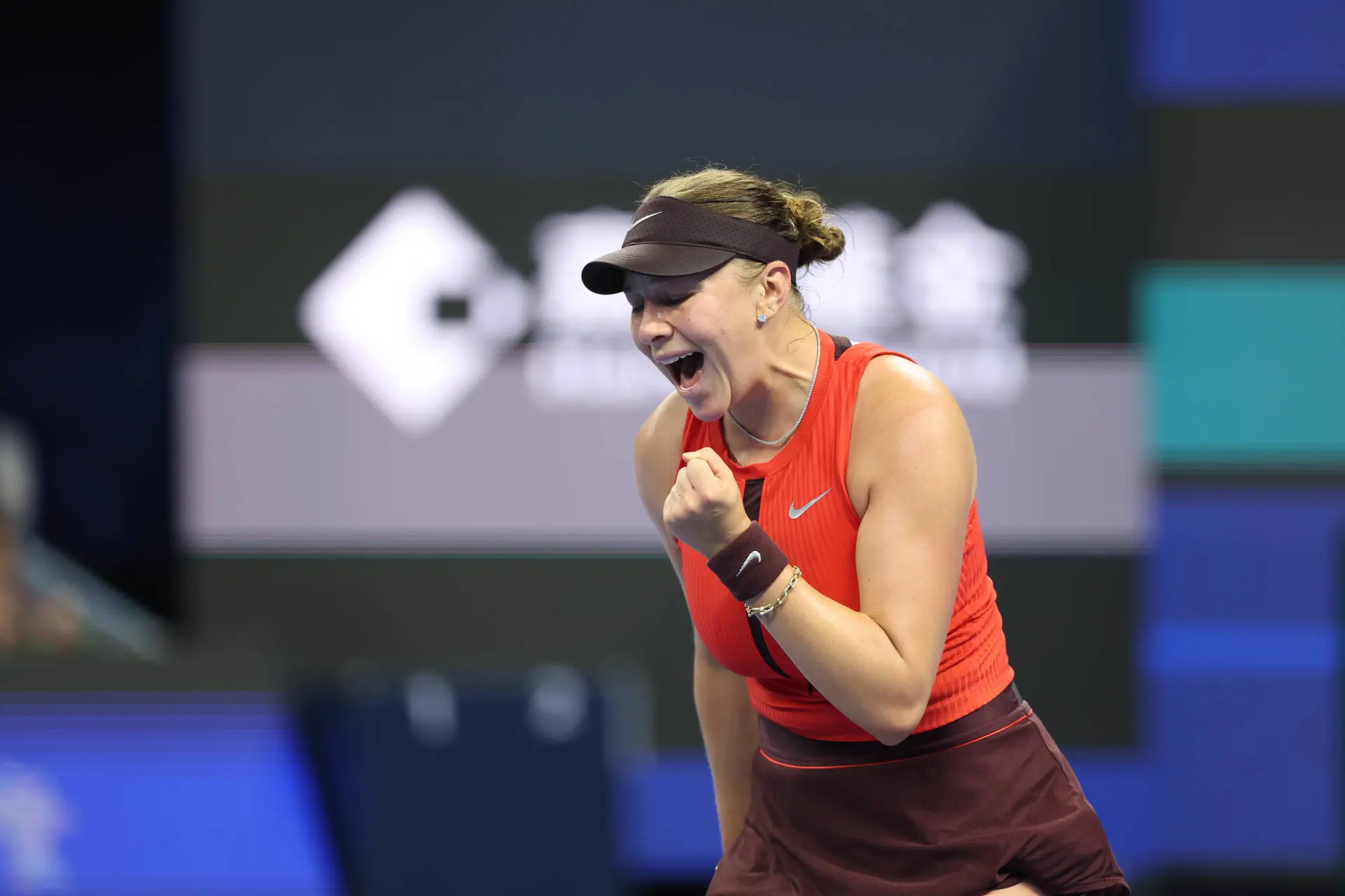 "Ela faz-me lembrar a Lindsay Davenport" Martina Navratilova elogia Amanda Anisimova e governa as americanas antes do WTA Finals