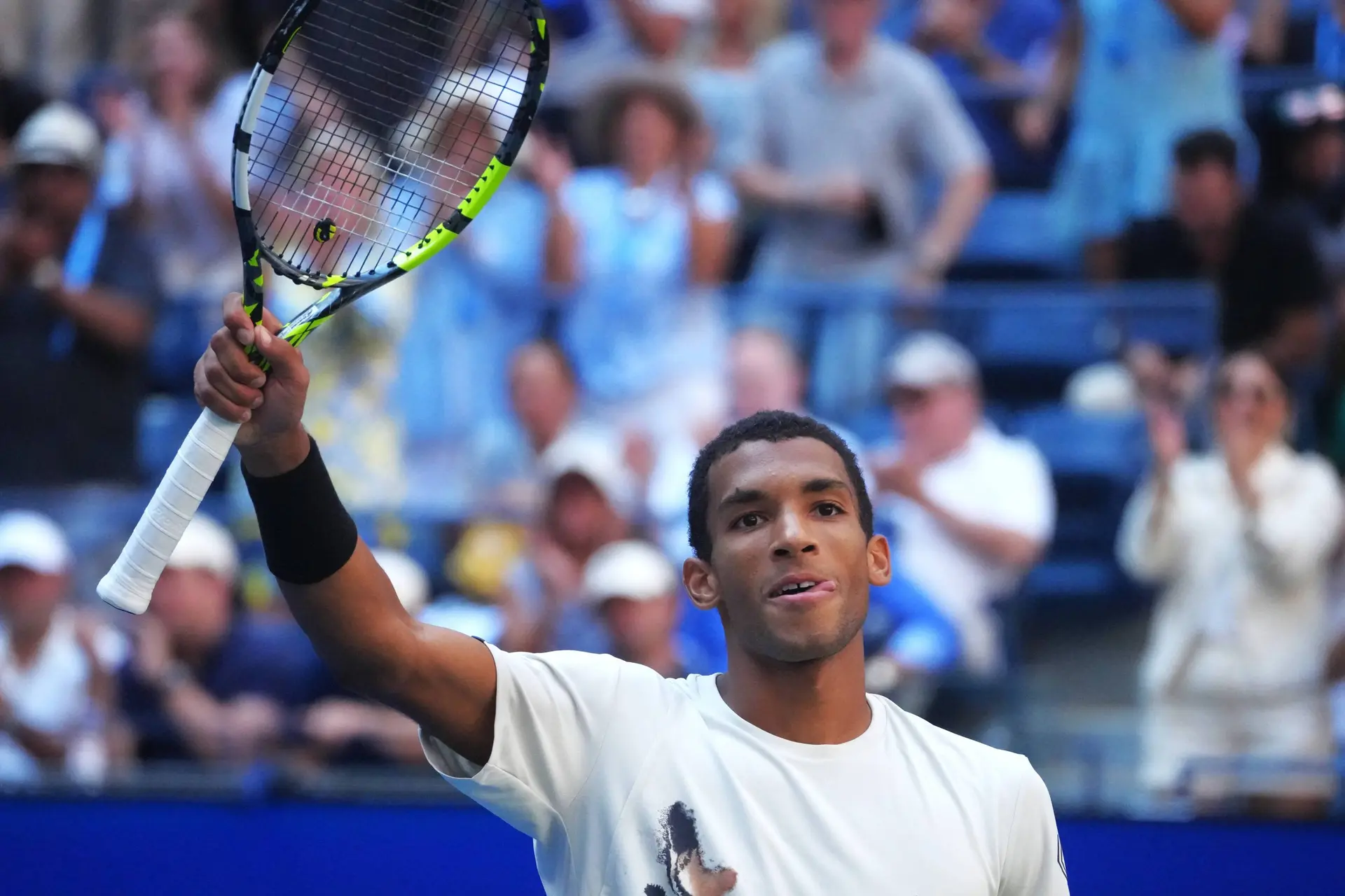 "Não quero projetar-me demasiado longe" Félix Auger-Aliassime aproxima-se do sonho do ATP Finals