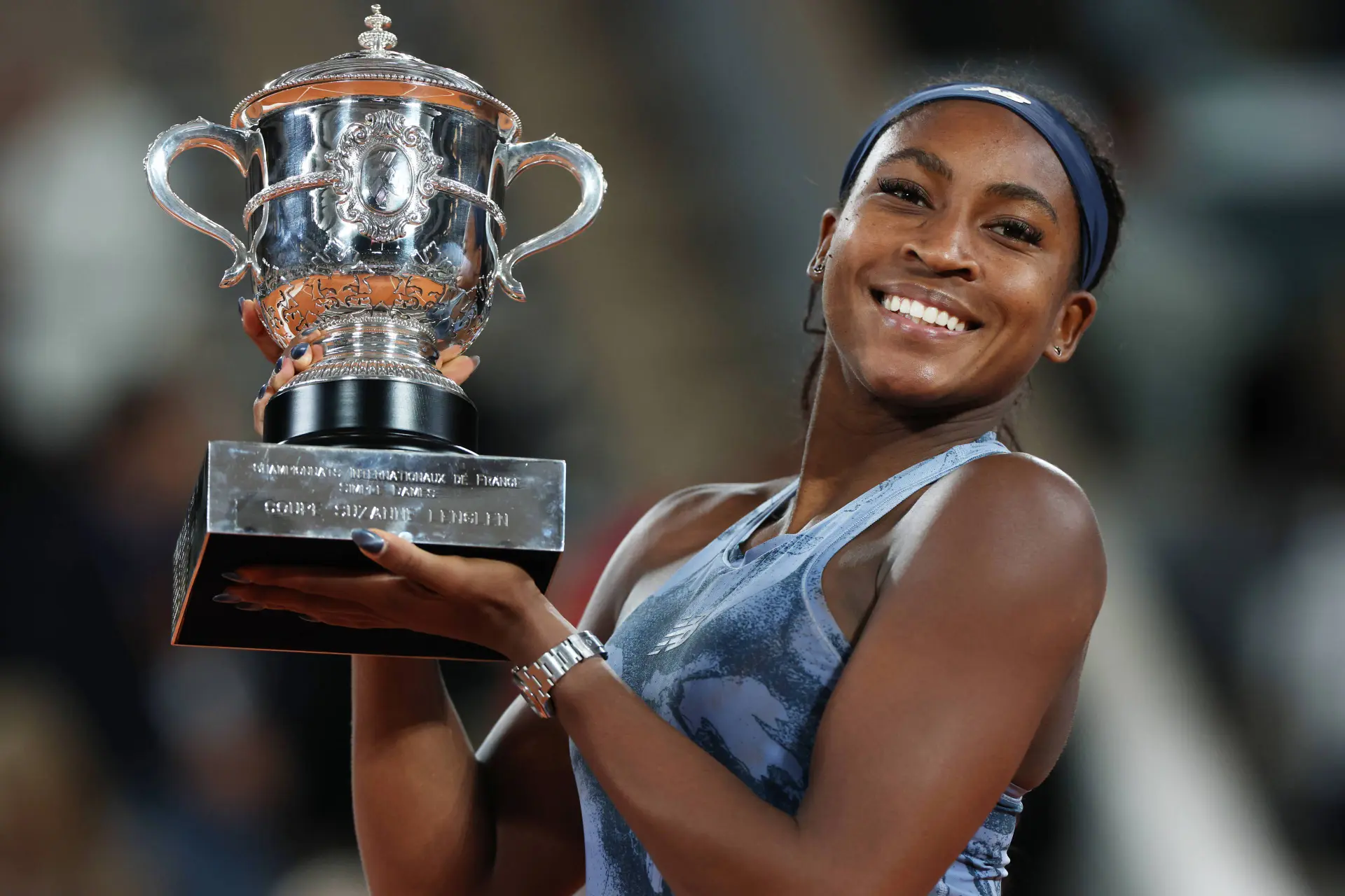 Coco Gauff supera Alcaraz e Sinner no ranking global de comercialização da SportsPro