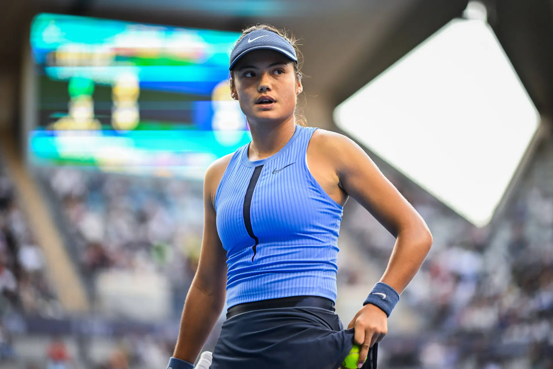 Emma Raducanu intenta cerrar su temporada 2025 por todo lo alto en el China Open