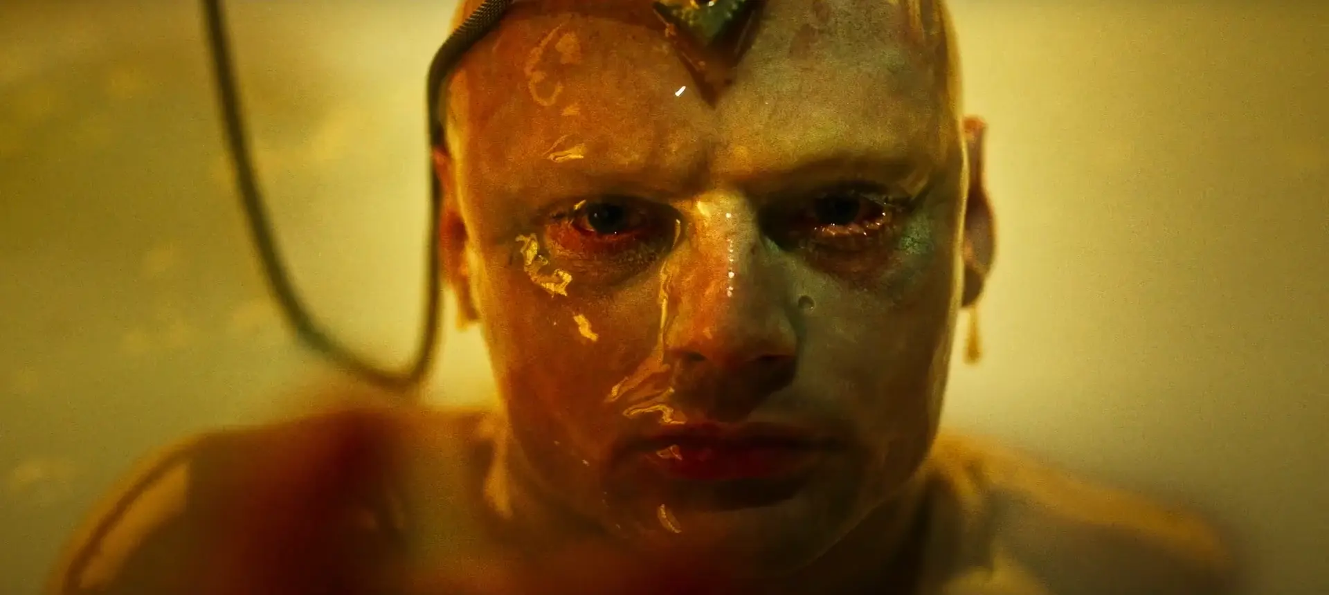 Recensie: 'Venus' - Angstaanjagend liefdesverhaal boordevol futuristische flair