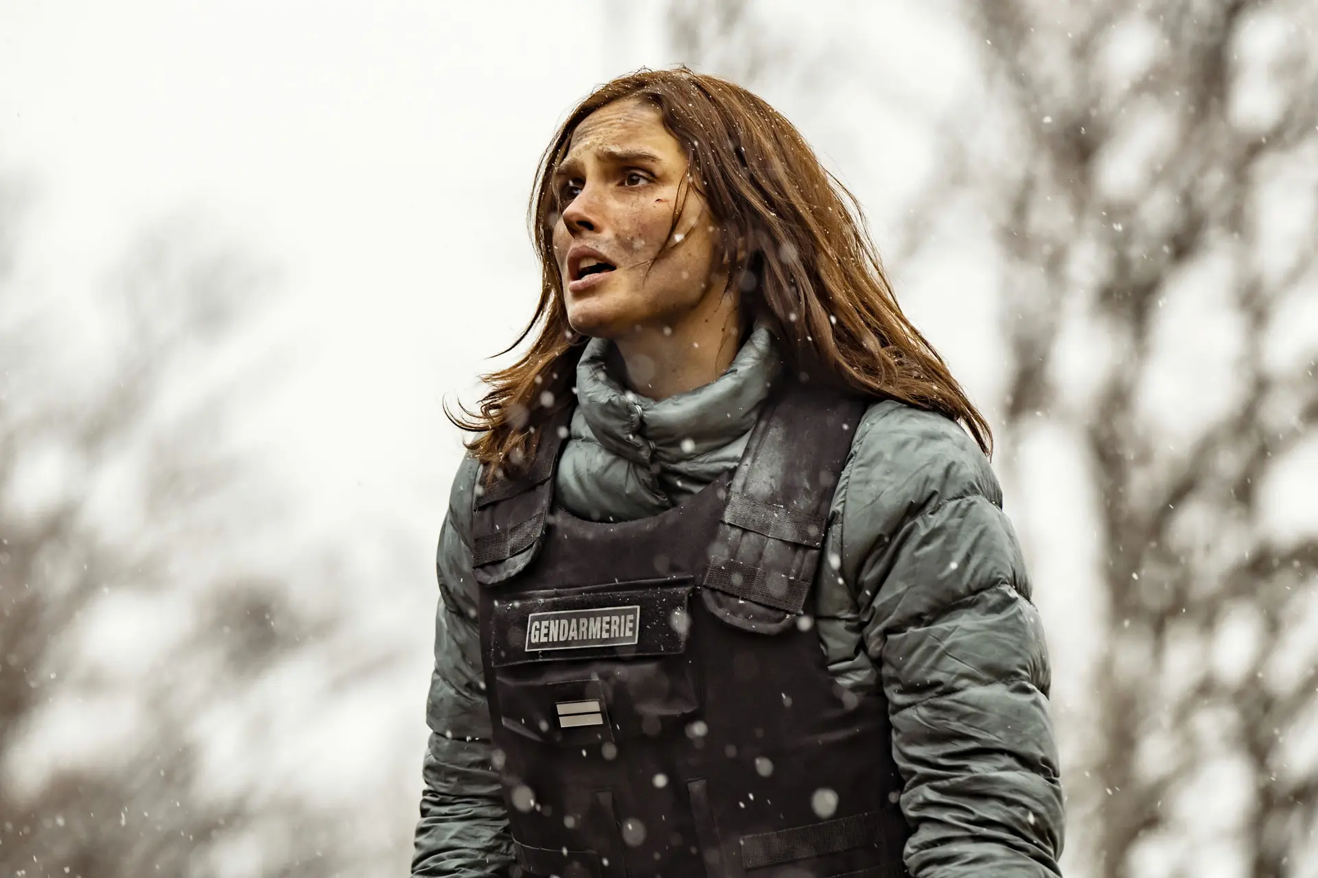 Alles over 'Anthracite' op Netflix: Waargebeurde thrillerserie over mysterieuze Franse sekte
