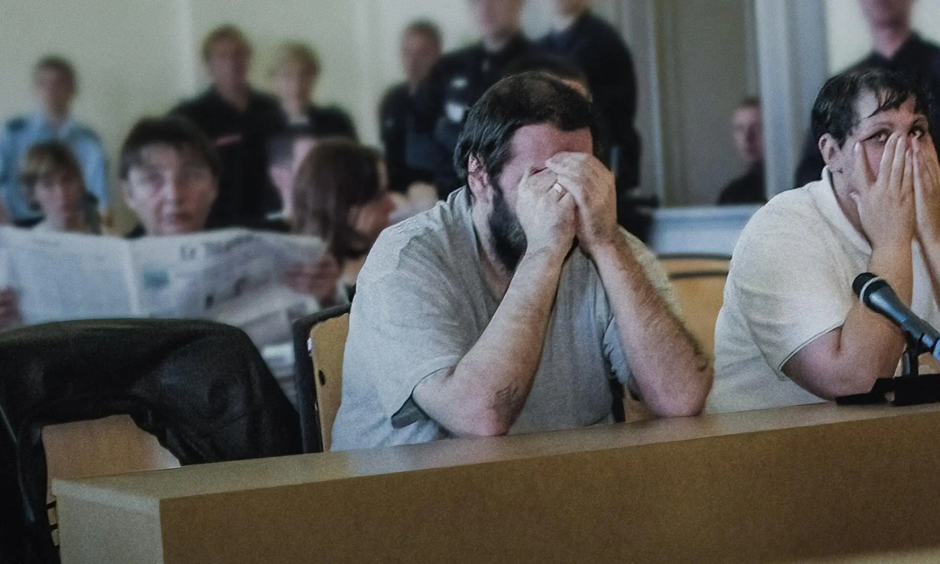 Schokkende docuserie zorgt voor boze Netflix-kijkers in Frankrijk: "Wat een stelletje idioten!”