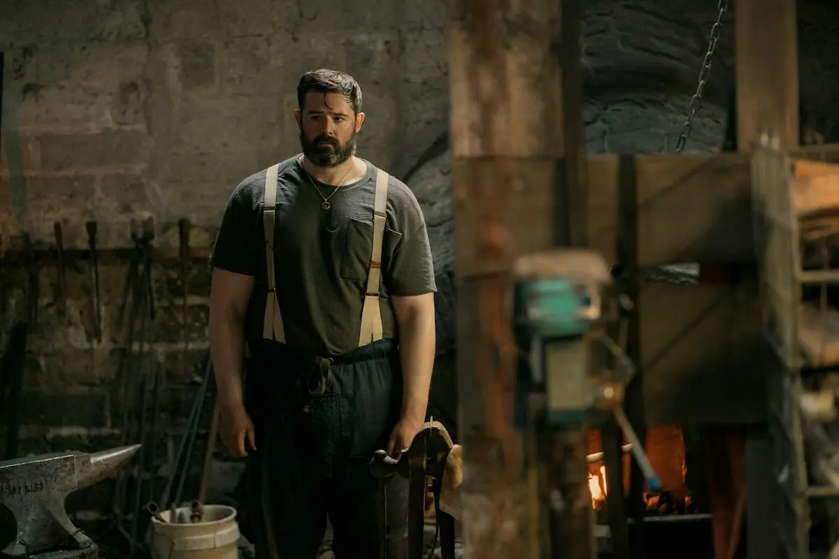 Netflix deelt eerste trailer van nieuwe mysterieuze thrillerserie 'Bodkin'
