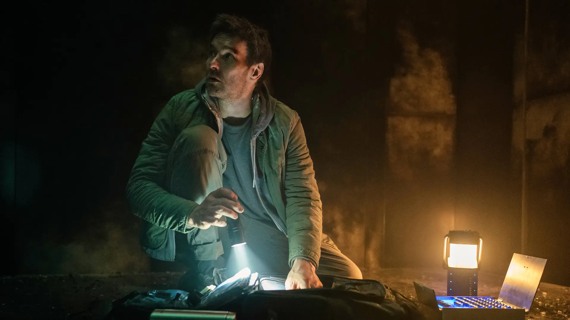 Netflix sleept misdaadserie van 'Ozark'- en 'Rebel Ridge'-makers binnen na felle biedingsstrijd