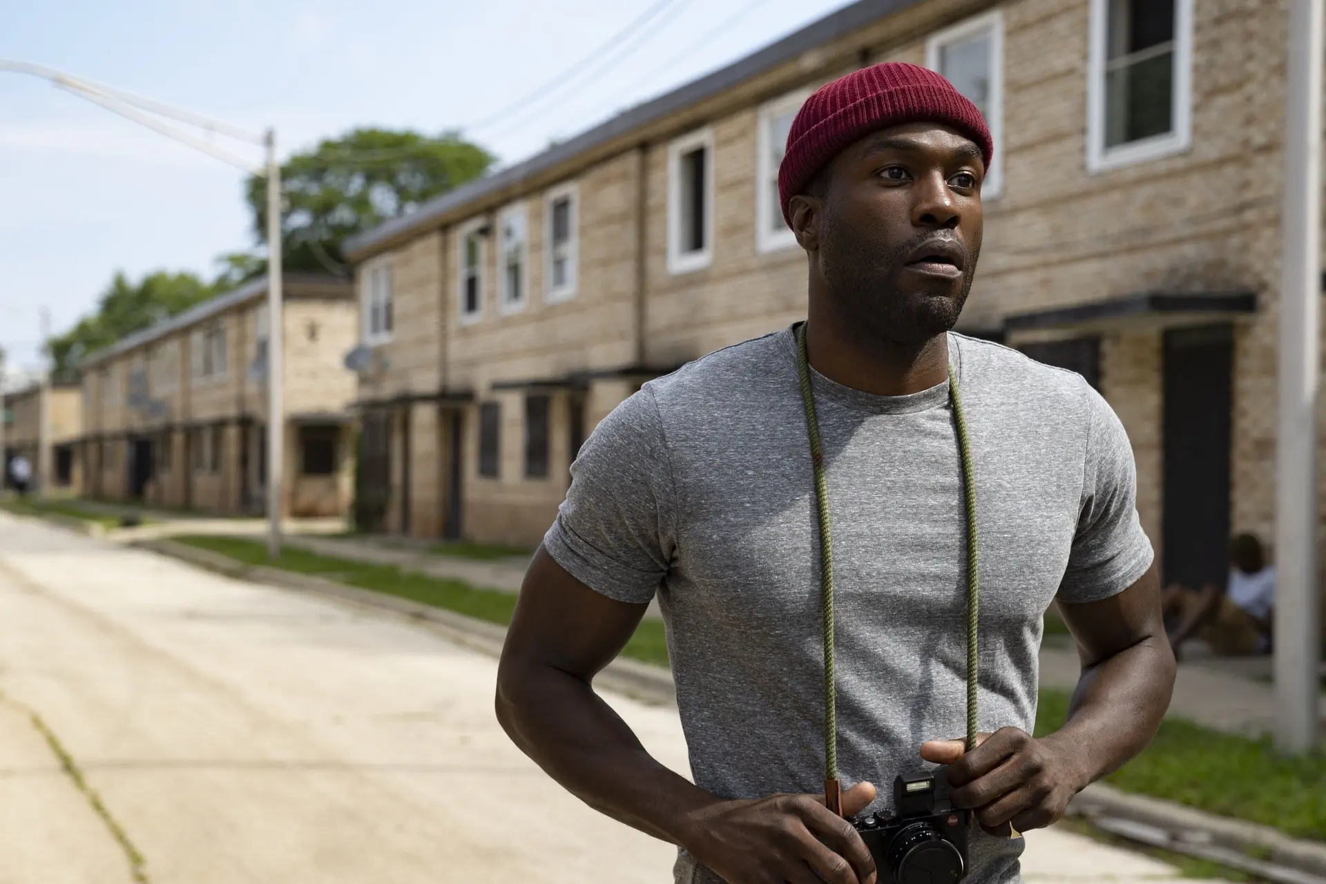 Netflix kondigt nieuwe keiharde actieserie aan met Emmy-winnaar Yahya Abdul-Mateen II
