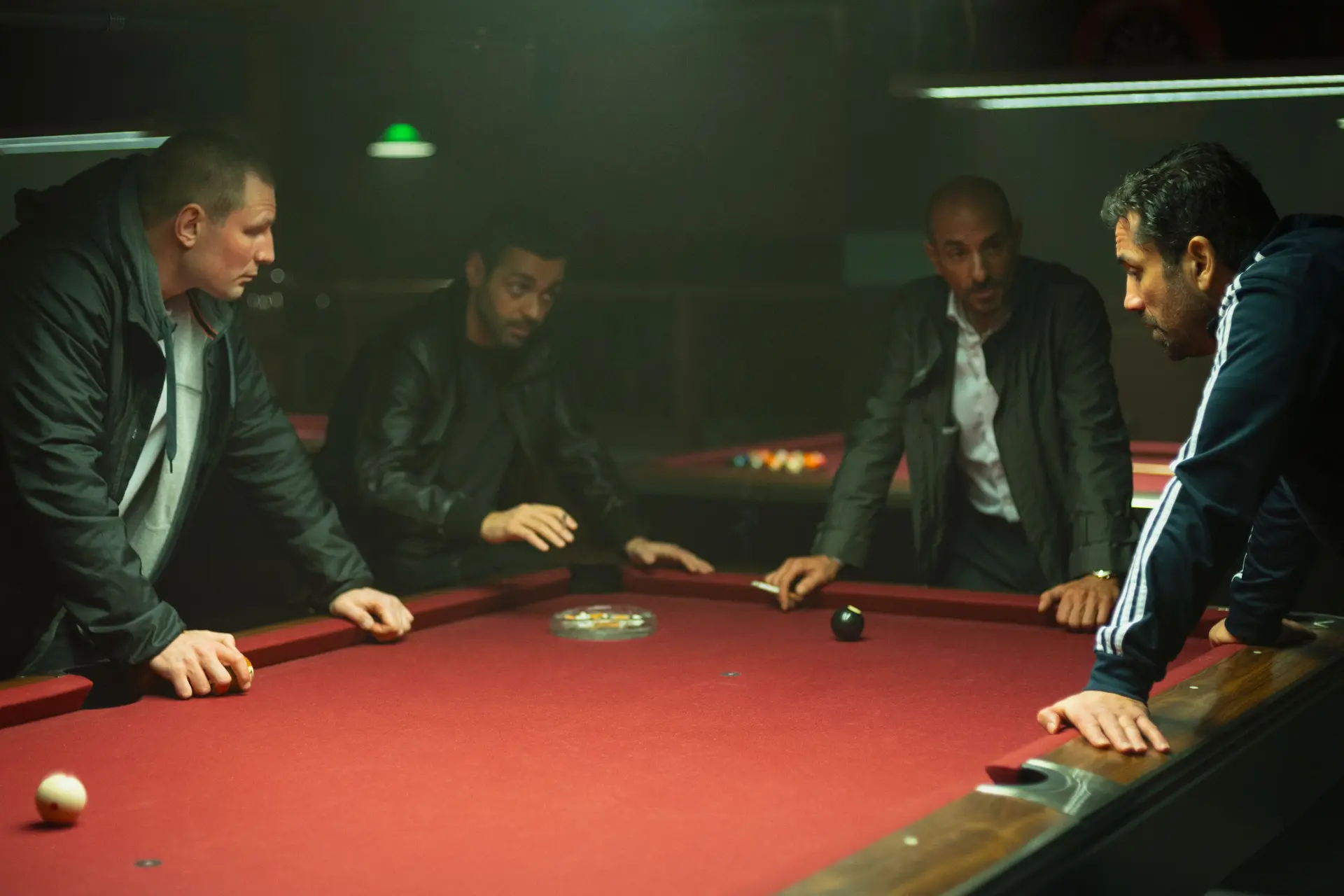 Netflix deelt officiële trailer van waargebeurde Zweedse misdaadserie 'The Helicopter Heist'
