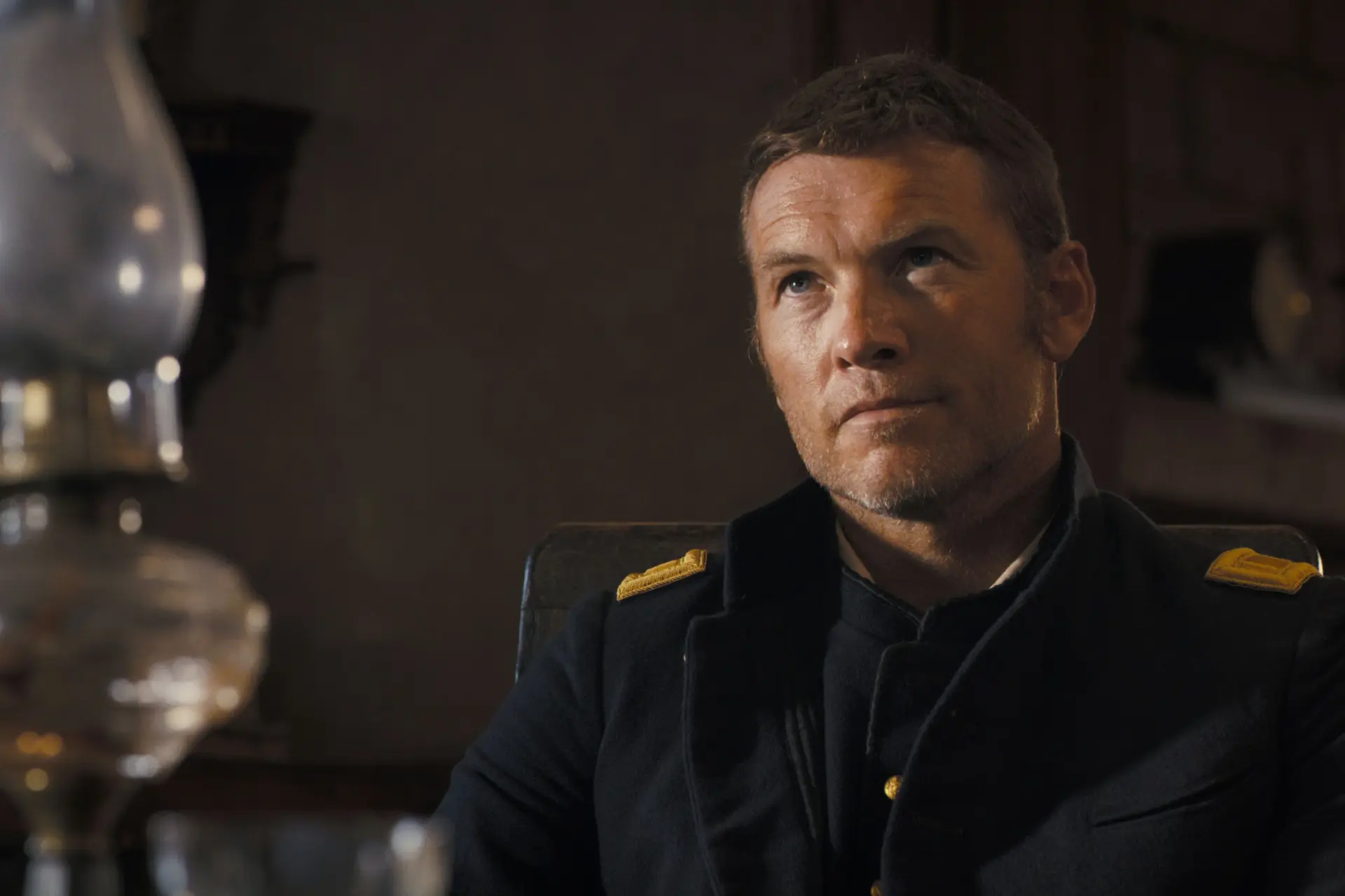 Indrukwekkende western met Kevin Costner en Sam Worthington nu te zien op Netflix