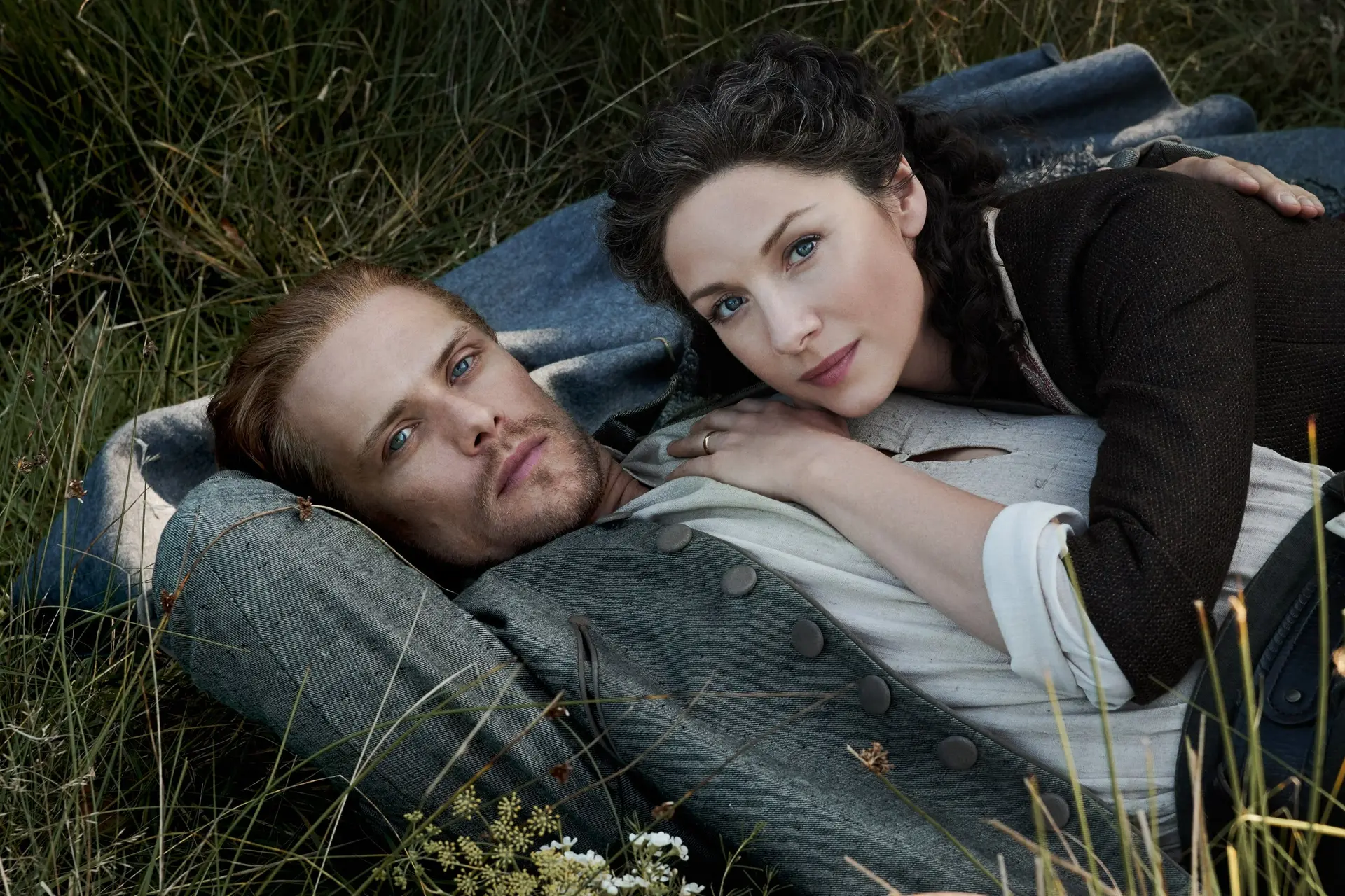 Jamie en Claire staan voor een emotioneel afscheid in de trailer van 'Outlander' seizoen 8