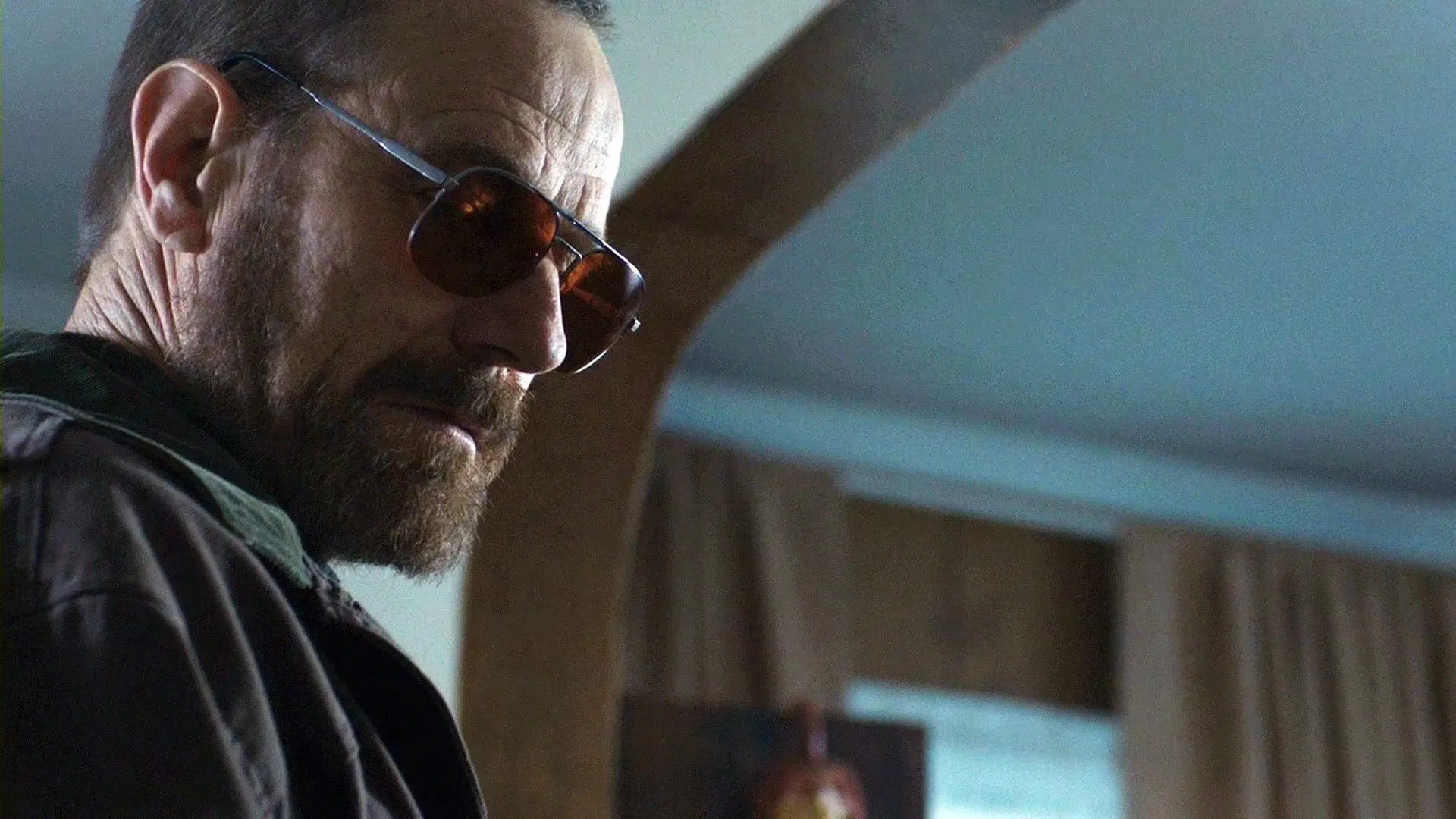 Netflix-kijkers smullen van misdaad-thriller met een ijskoude Bryan Cranston: "Heel goed!"