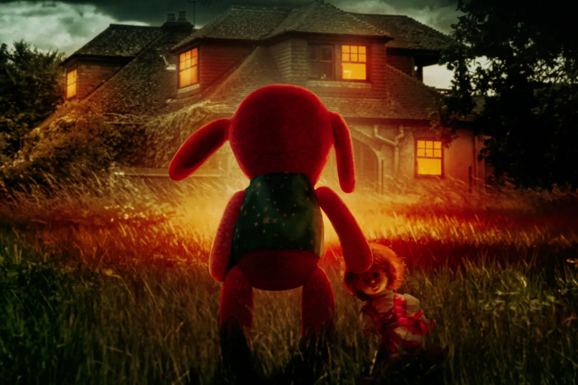 Deze killer-doll op Prime Video evenaart 'Chucky' met een mix van komedie en bruut geweld