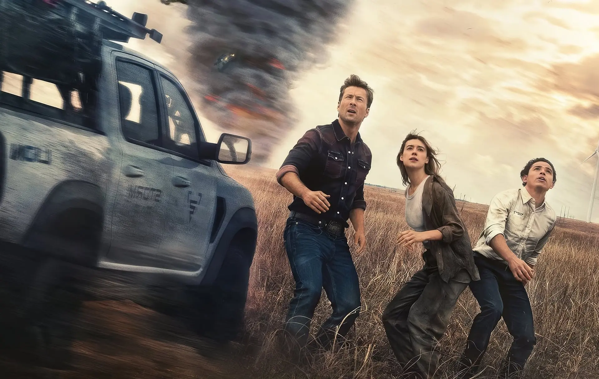 Nieuwe rampenfilm 'Twisters' met Glen Powell en Daisy Edgar-Jones komt naar Netflix
