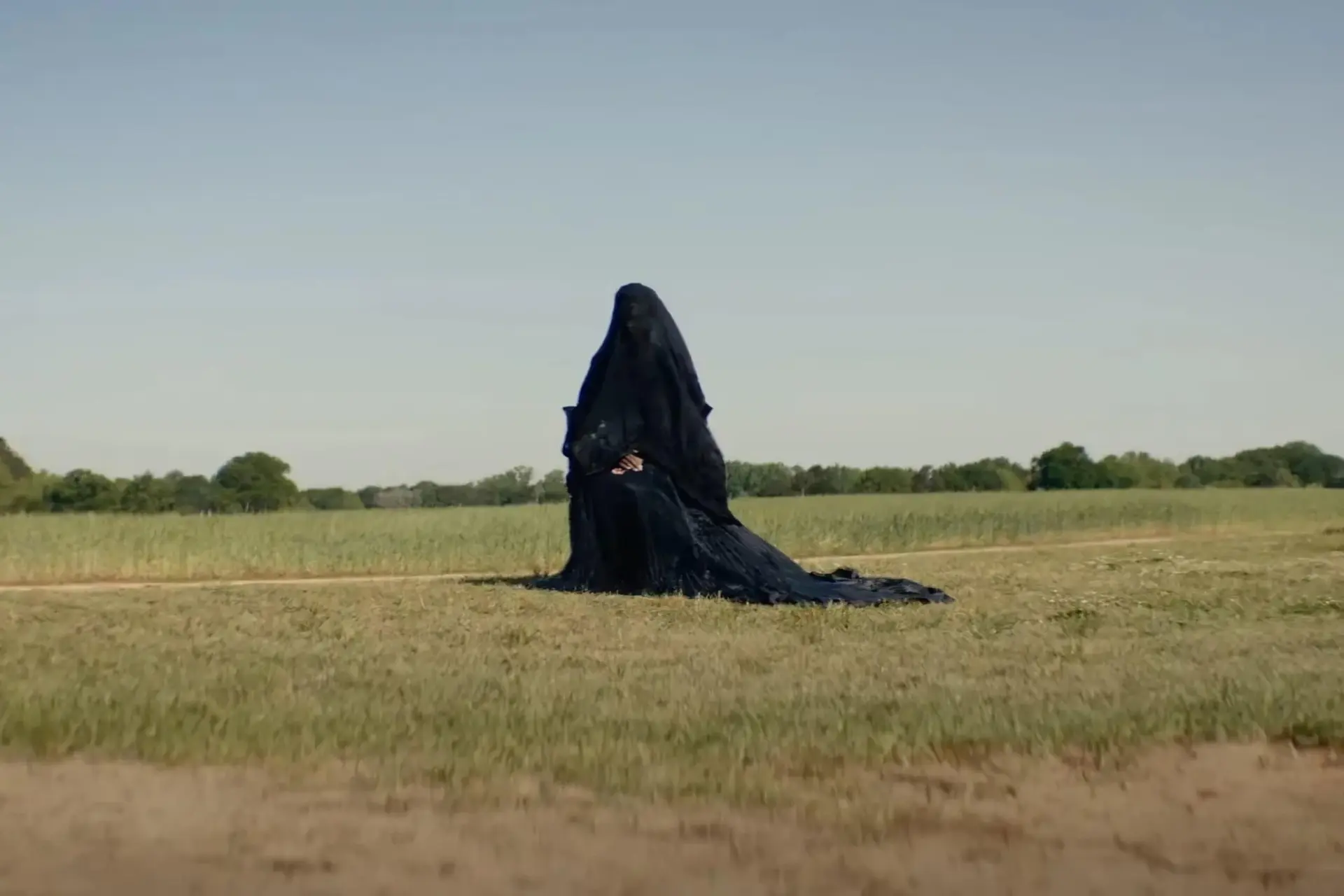 'The Woman in the Yard' trailer: Nieuwe Blumhouse-film van Netflix-hit 'Carry-On'-regisseur