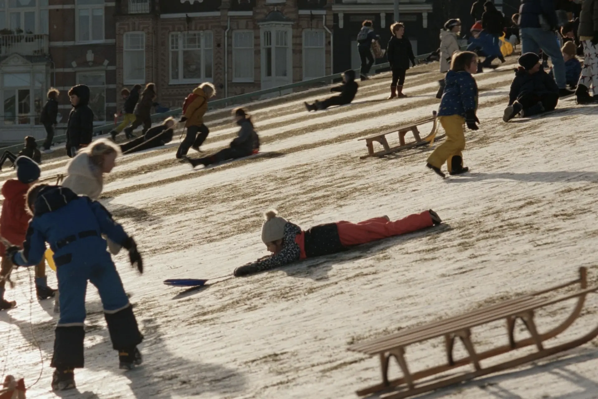 Rijksmuseum vertoont 34 uur durende documentaire 'Occupied City' van Steve McQueen