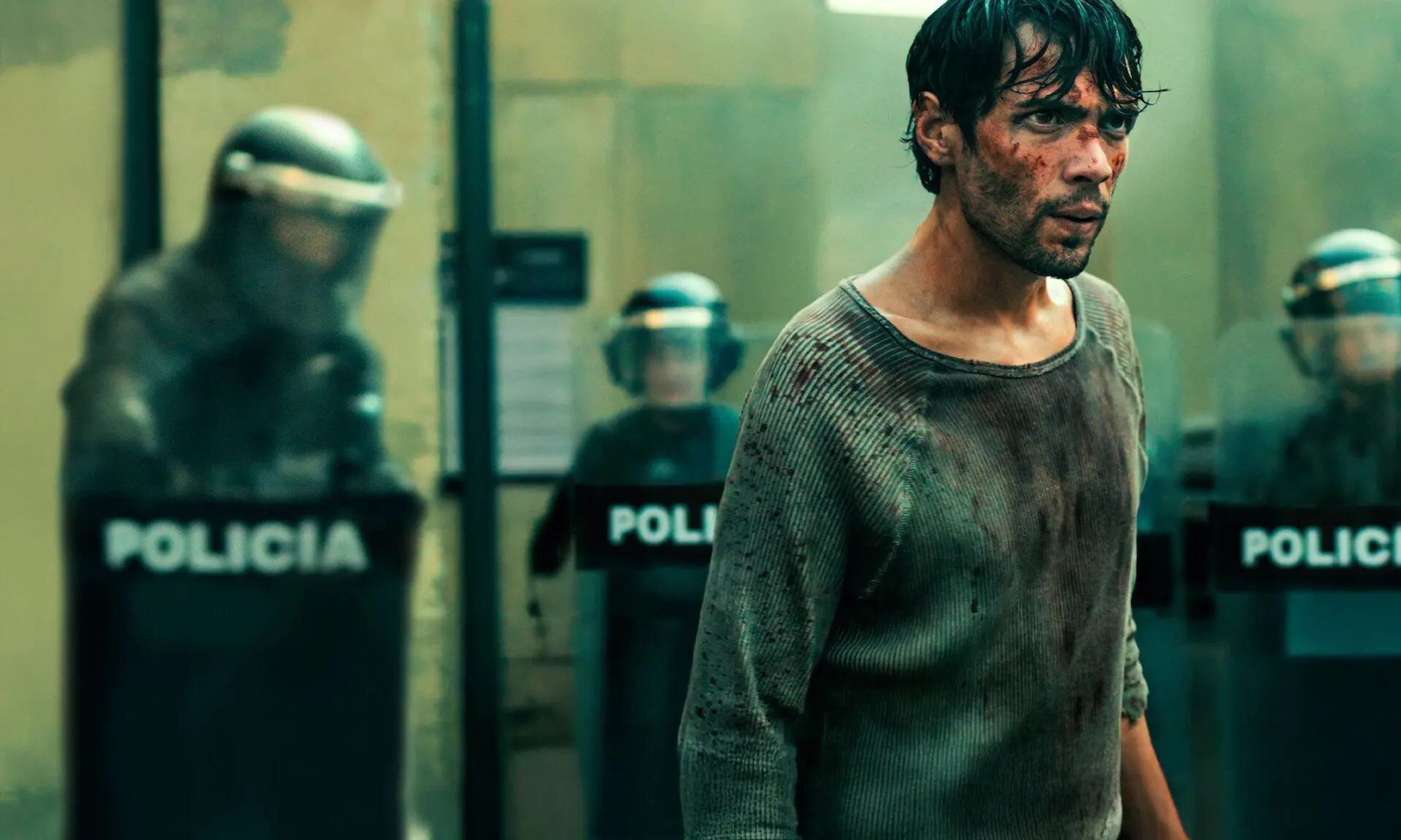 Netflix onthult officiële trailer van nieuwe, waargebeurde thrillerserie 'Prison Cell 211'