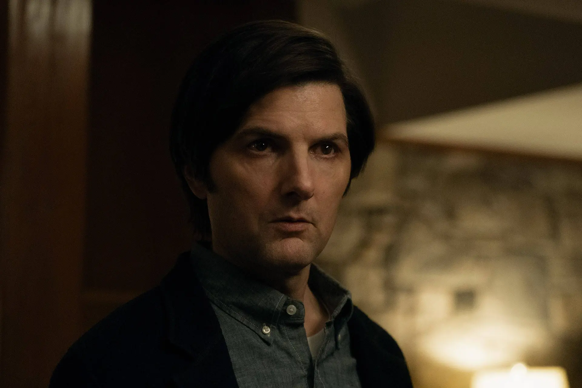 Nieuw seizoen van thrillerserie met Adam Scott scoort direct torenhoge kijkcijfers
