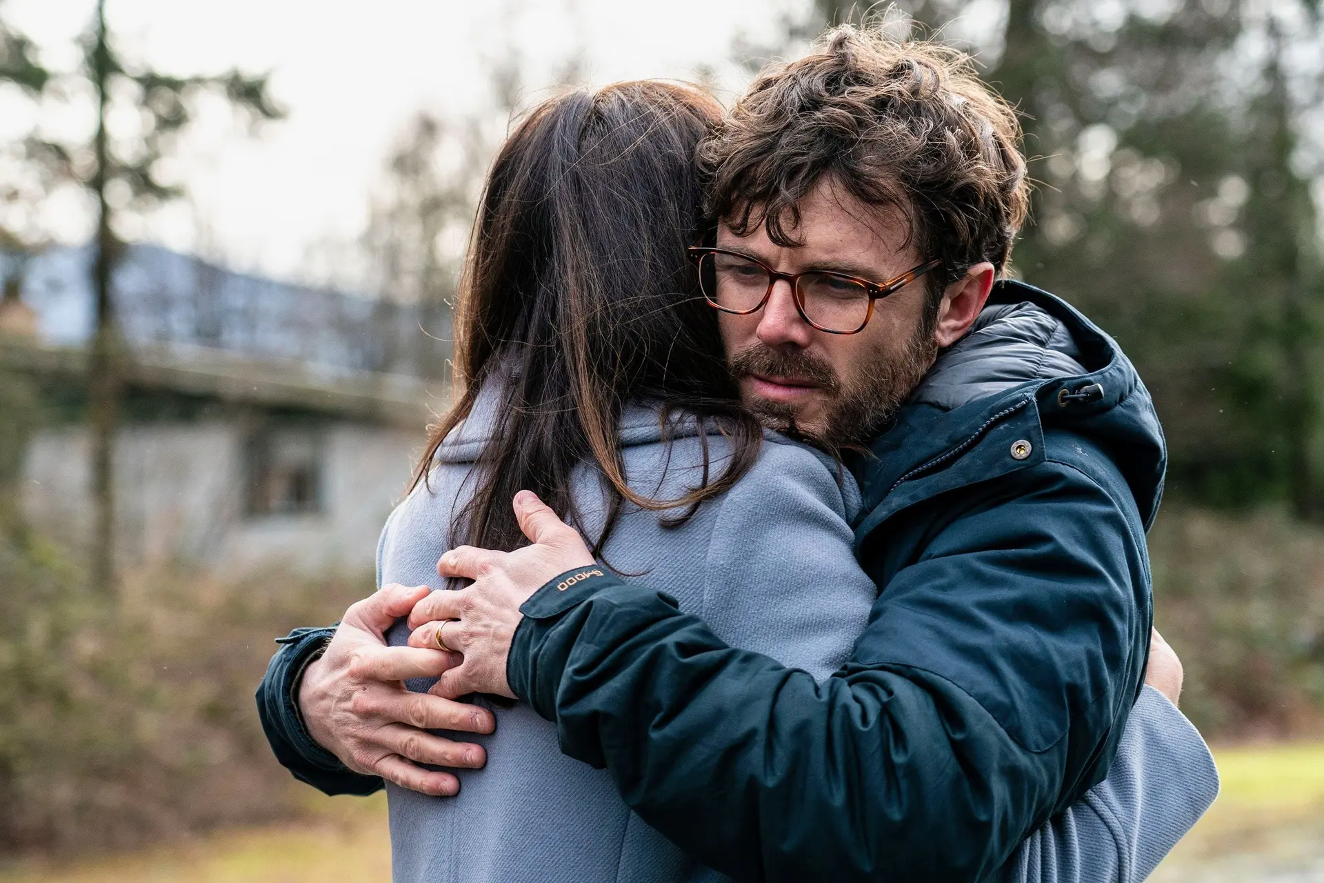 Psychologische thriller 'Every Breath You Take' met Casey Affleck nu te zien op Netflix