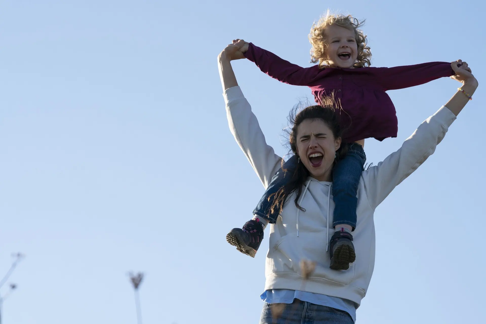 Deze prachtige serie met Margaret Qualley mag niet ontbreken op je Netflix-lijst: "Zó goed!"