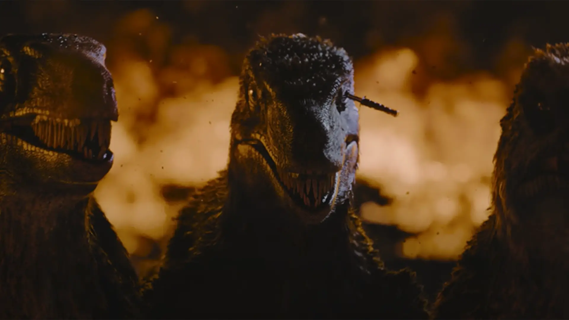 'Primitive War' trailer: Jurassic Park meets Apocalypse Now in knotsgekke nieuwe actiefilm