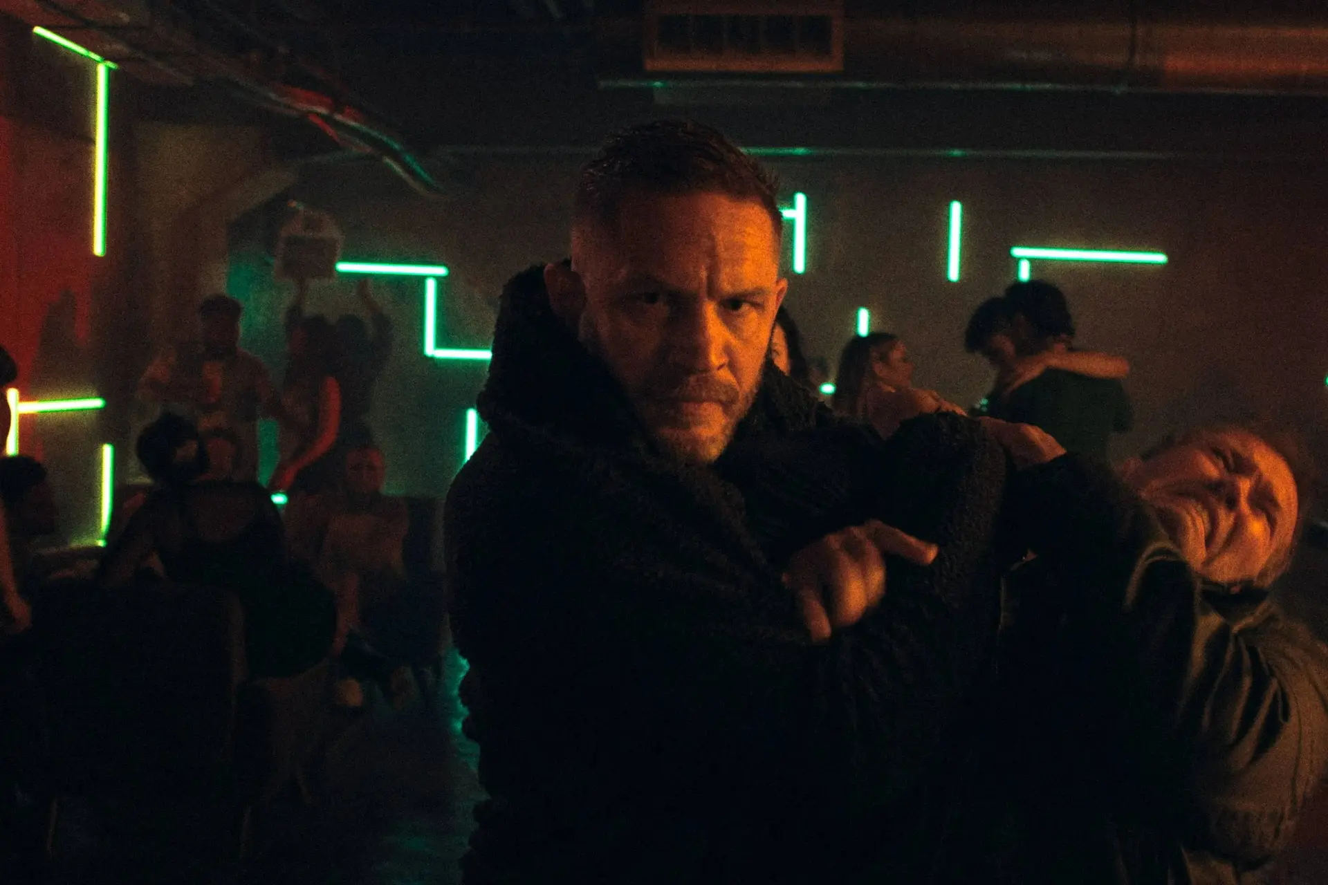Nieuwe Netflix-film met Tom Hardy krijgt lovende reacties van kijkers: Zéker de moeite waard!"