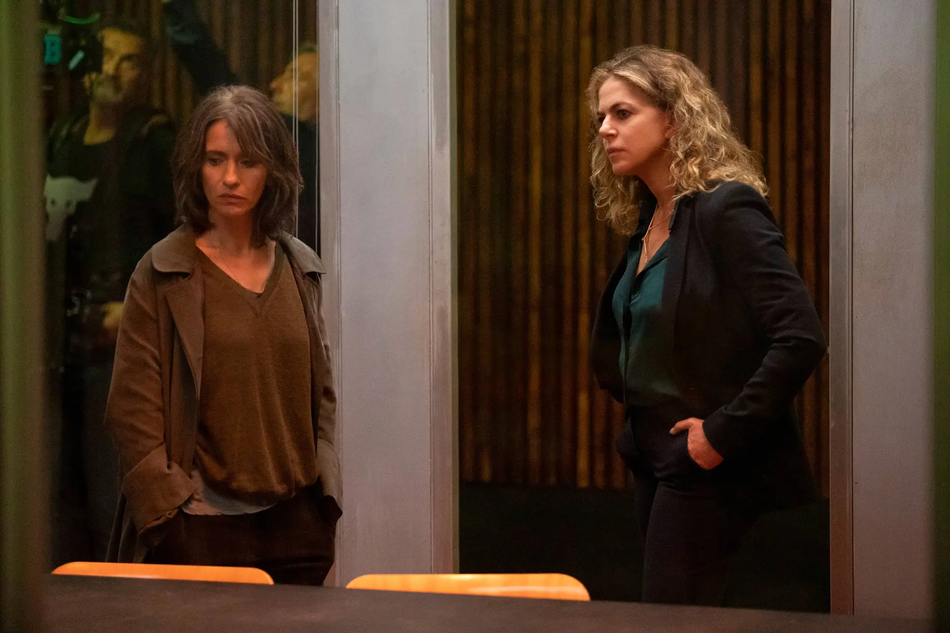 Voormalig geheim agente keert terug uit de schaduw in gloednieuwe duistere Netflix-serie