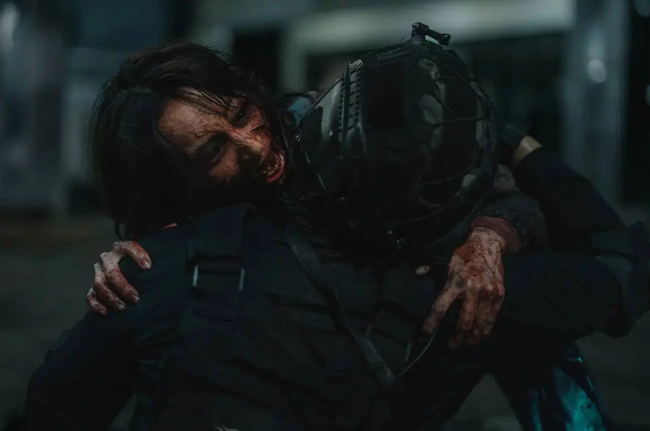 Recensie 'Ziam': een onbewoonbaar land, zombies én een Muay Thai-vechter
