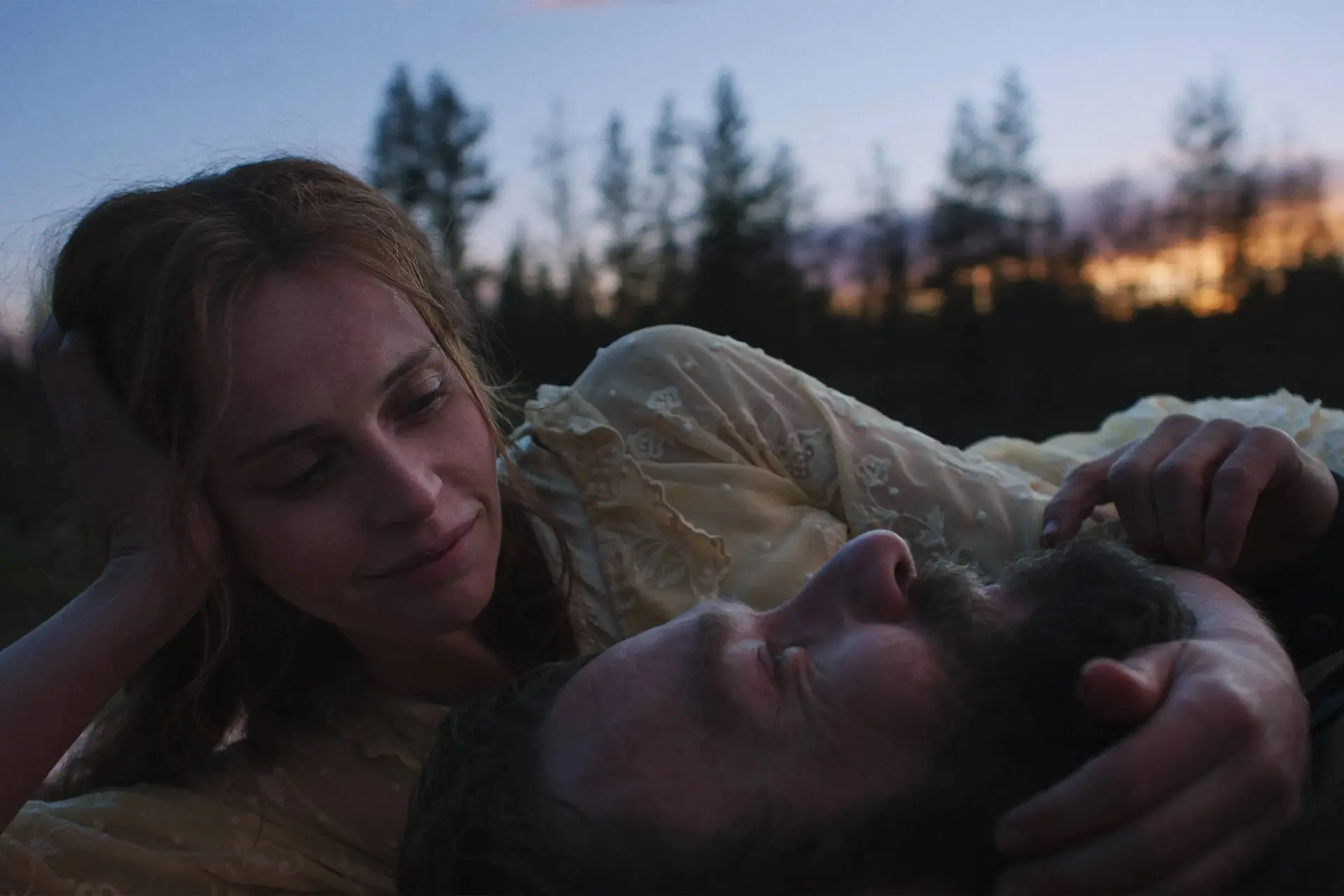 Netflix strikt de rechten van nieuw, historisch drama met Joel Edgerton en Felicity Jones