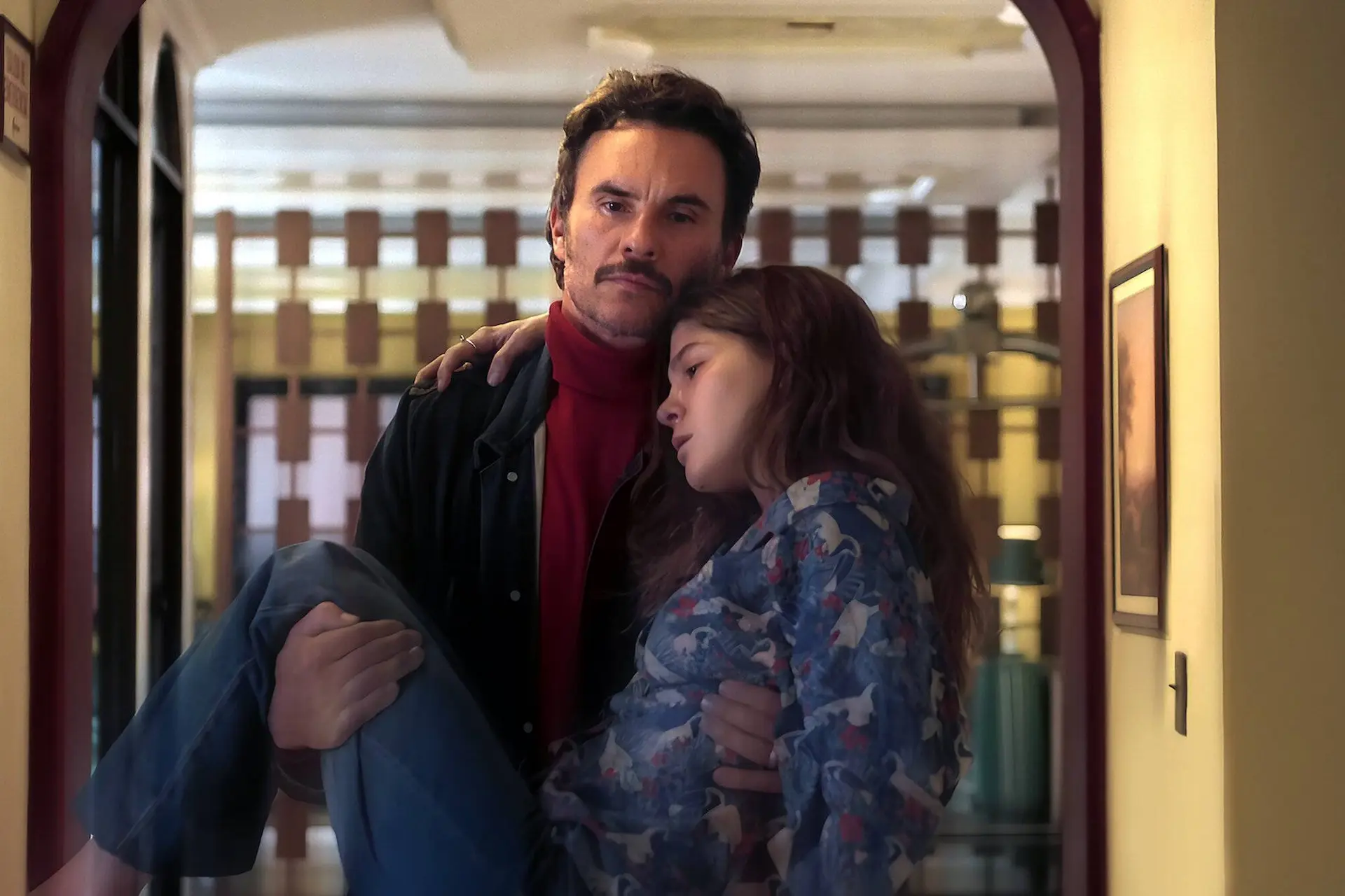 Psychose of samenzwering? Netflix deelt de trailer van mysterieuze thrillerserie 'Delirium'