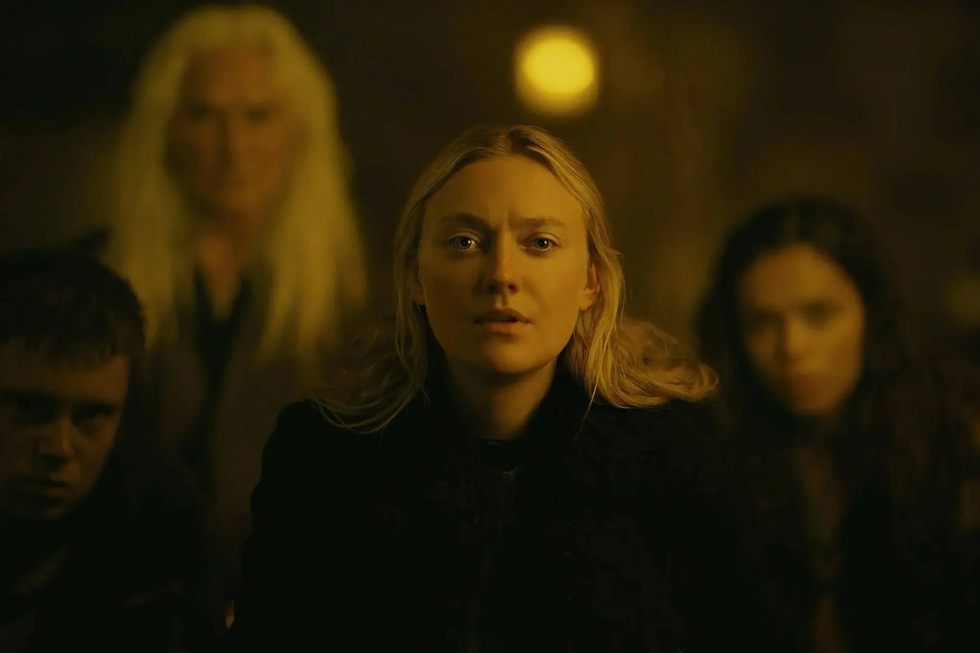Netflix-kijkers sterk verdeeld over mysterieuze horrorfilm met Dakota Fanning: "tegenvaller!"