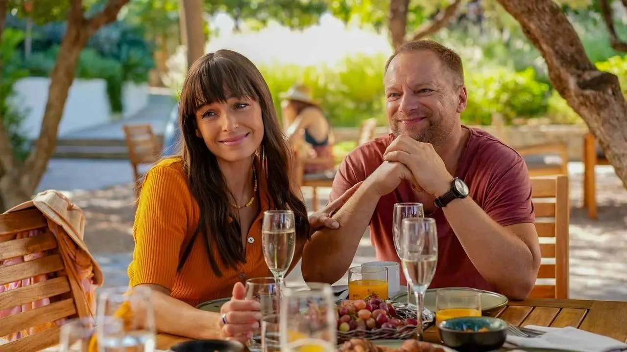 Zes jaar na de laatste film keert deze reeks terug met een nieuw, zomers avontuur op Netflix