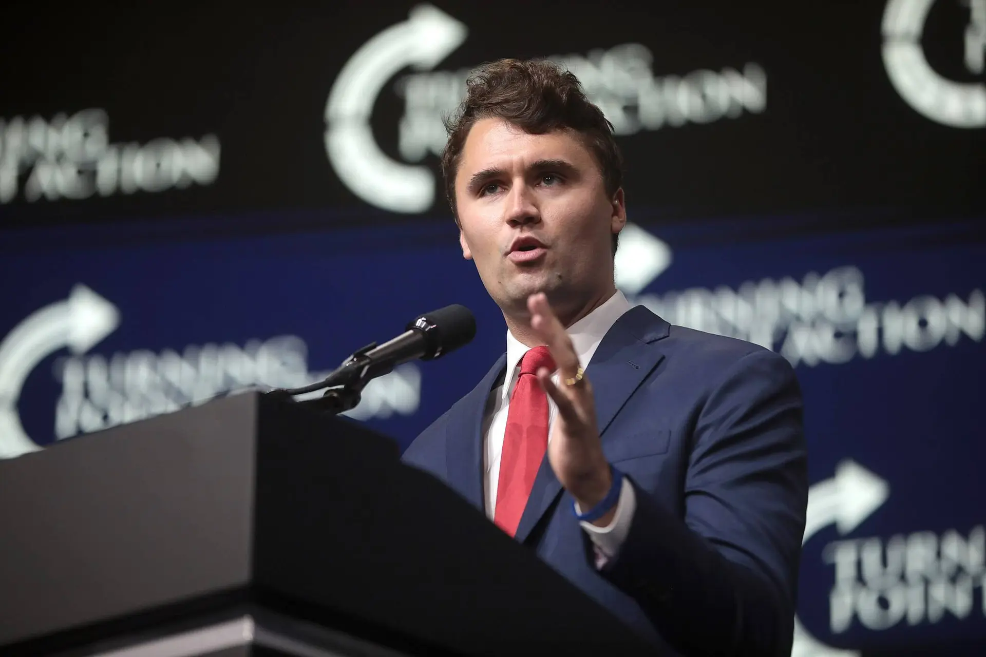 Hollywood reageert geschokt op moordaanslag Charlie Kirk (31): "God help ons"