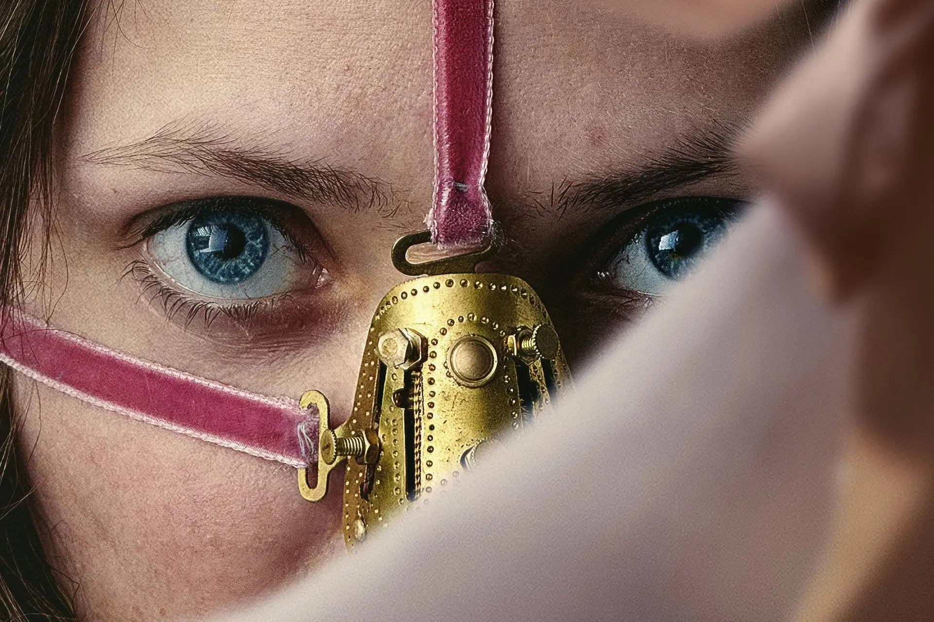 Gruwelijk Noors horrorsprookje 'The Ugly Stepsister' komt binnenkort naar streaming