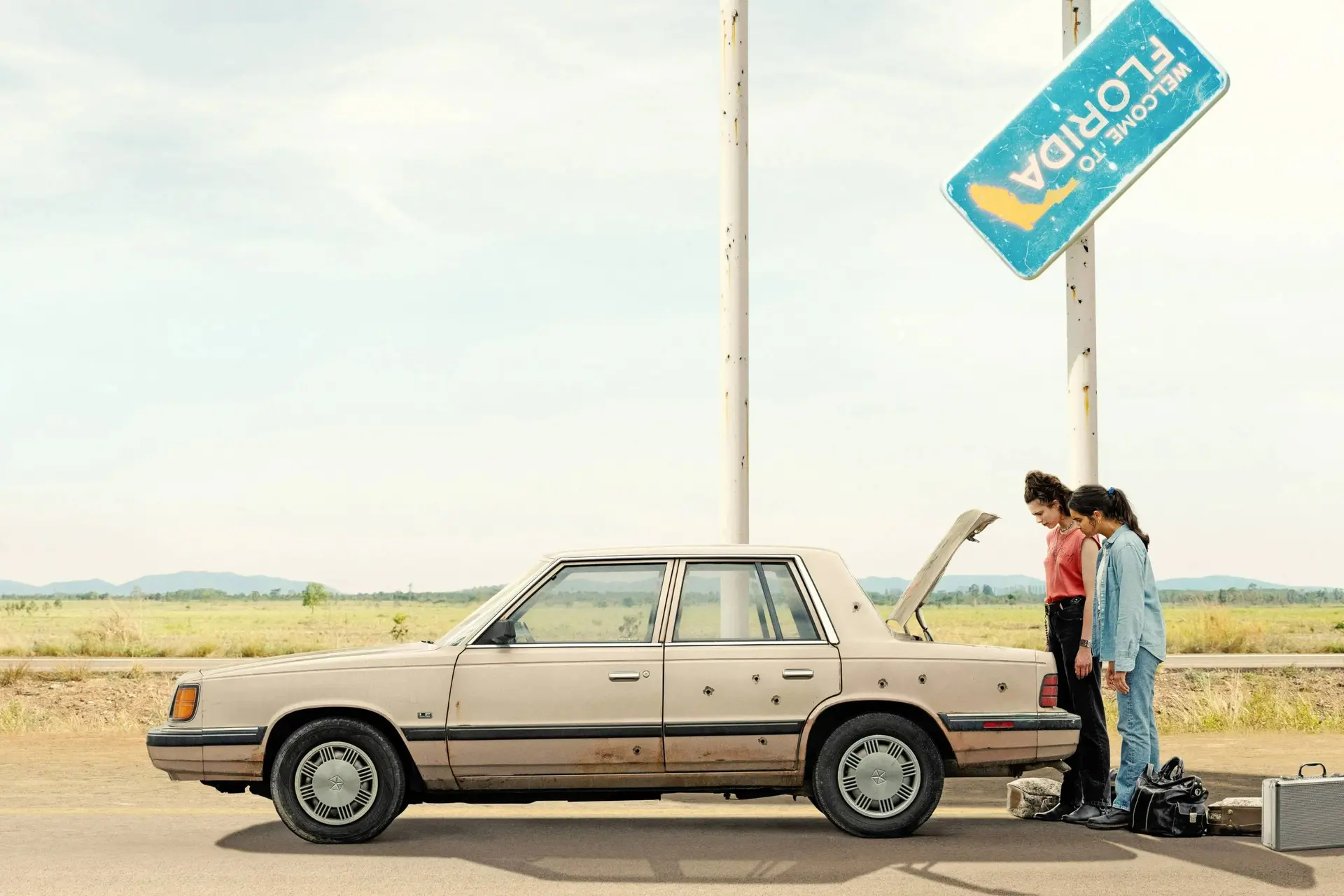 Knotsgekke roadmovie met Margaret Qualley en Pedro Pascal vanaf vandaag nieuw op Netflix