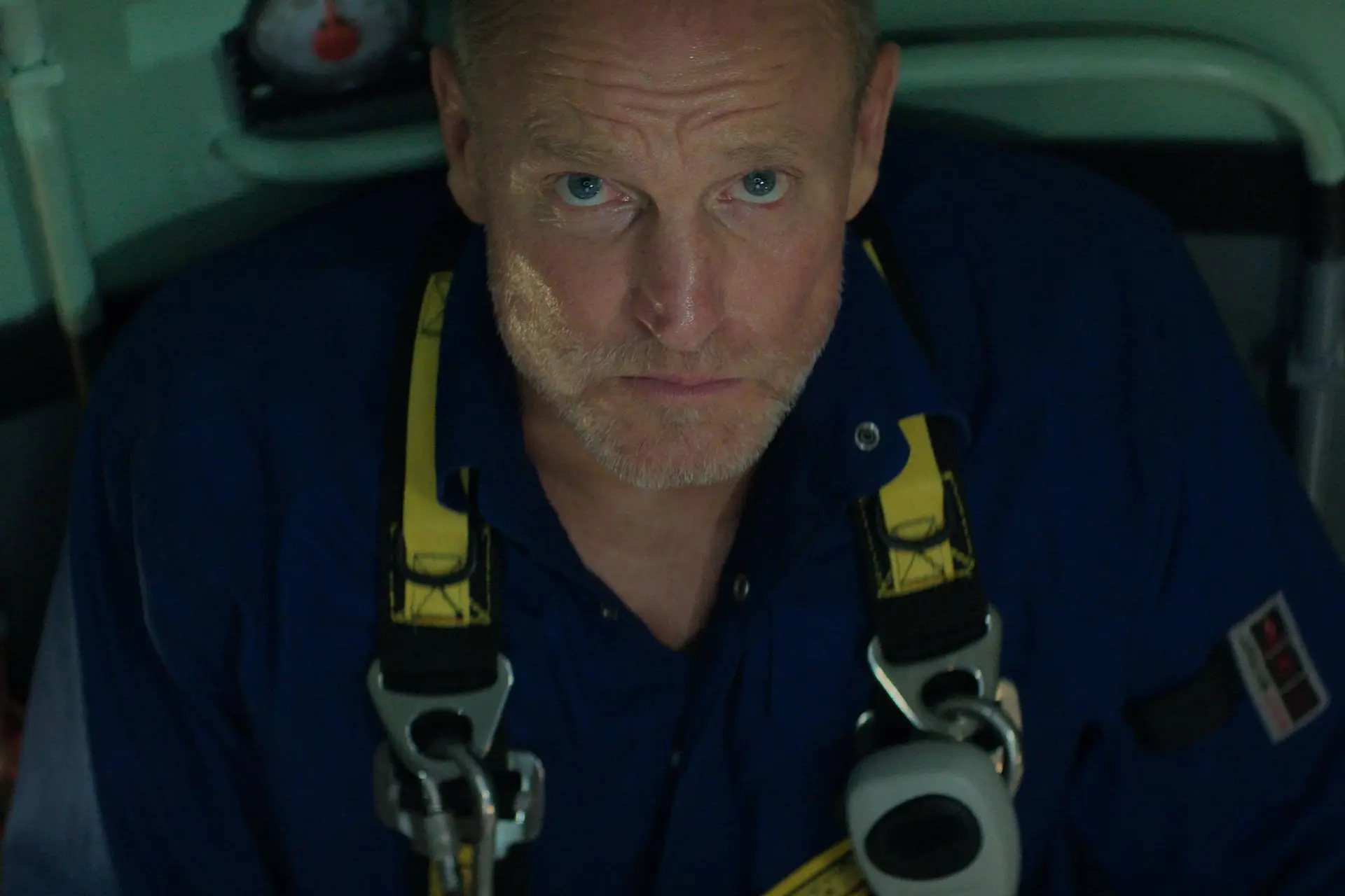 Waargebeurde thriller 'Last Breath' met Woody Harrelson en Simu Liu binnenkort te zien