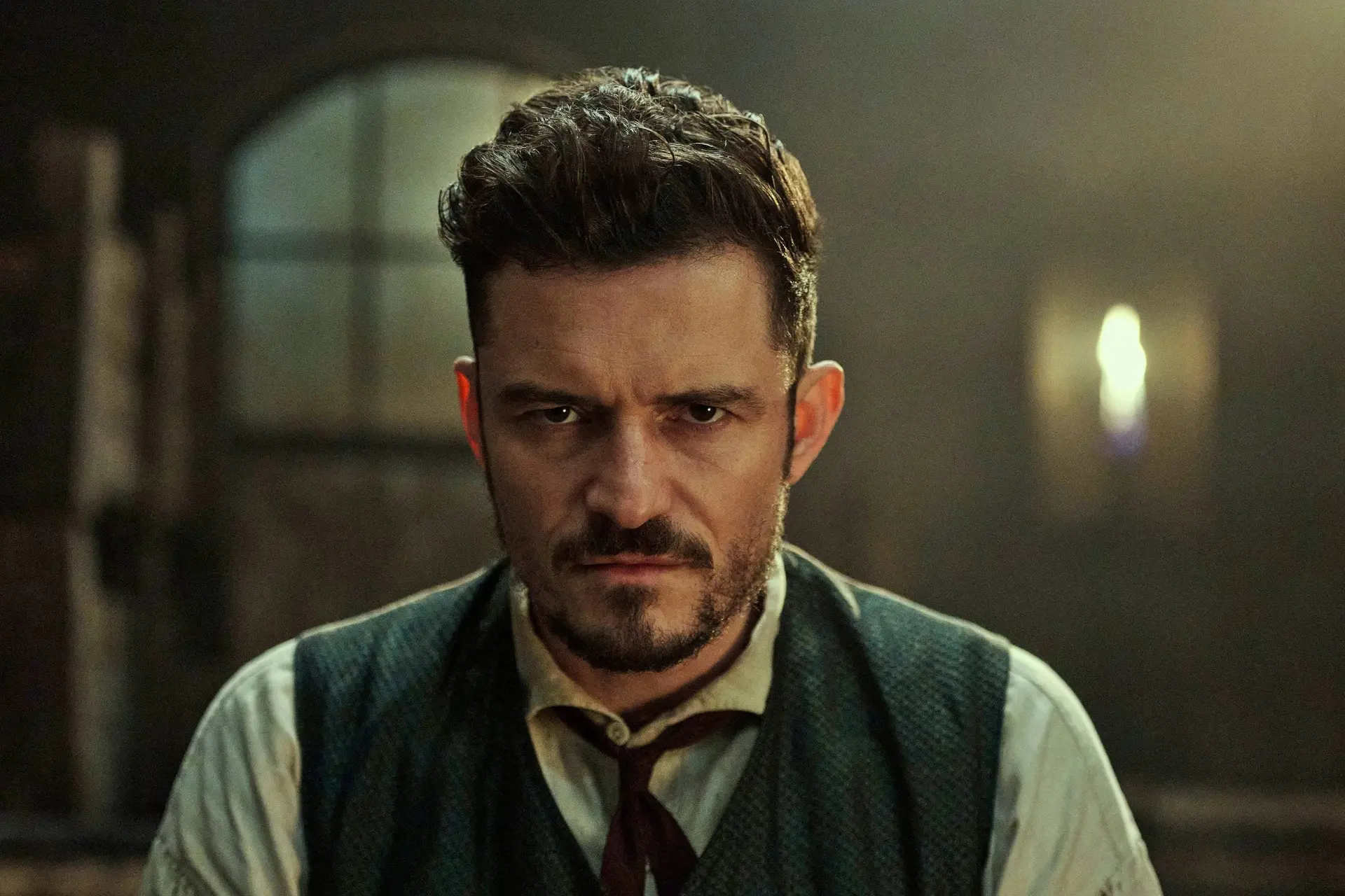 Orlando Bloom blaast kijkers omver met deze unieke, duistere fantasyserie: "Aanrader!"