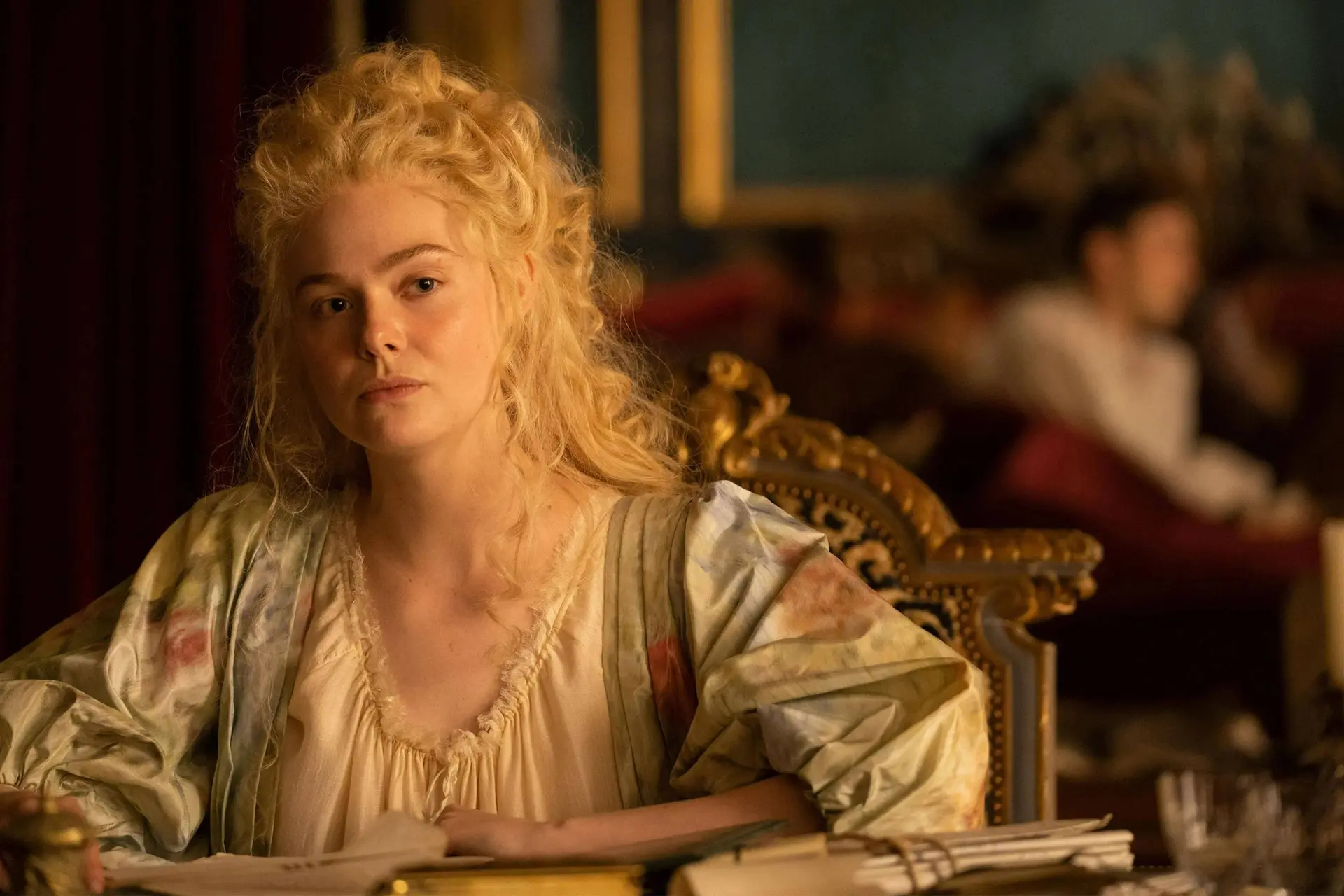 Historische dramaserie met Elle Fanning en Nicholas Hoult vanaf vandaag nieuw op Netflix