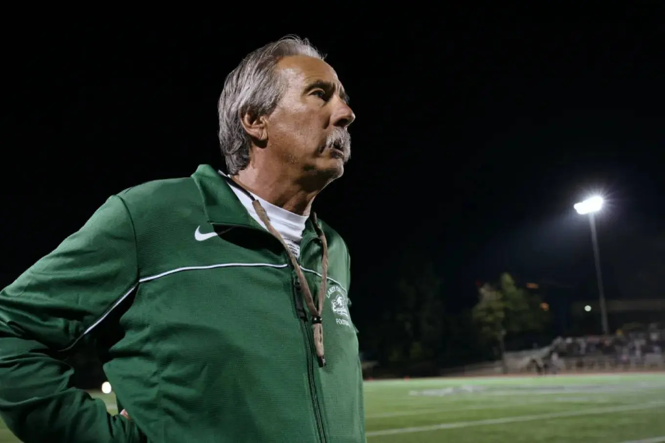 Beroemde coach uit Netflix-serie 'Last Chance U' overleden na schietpartij