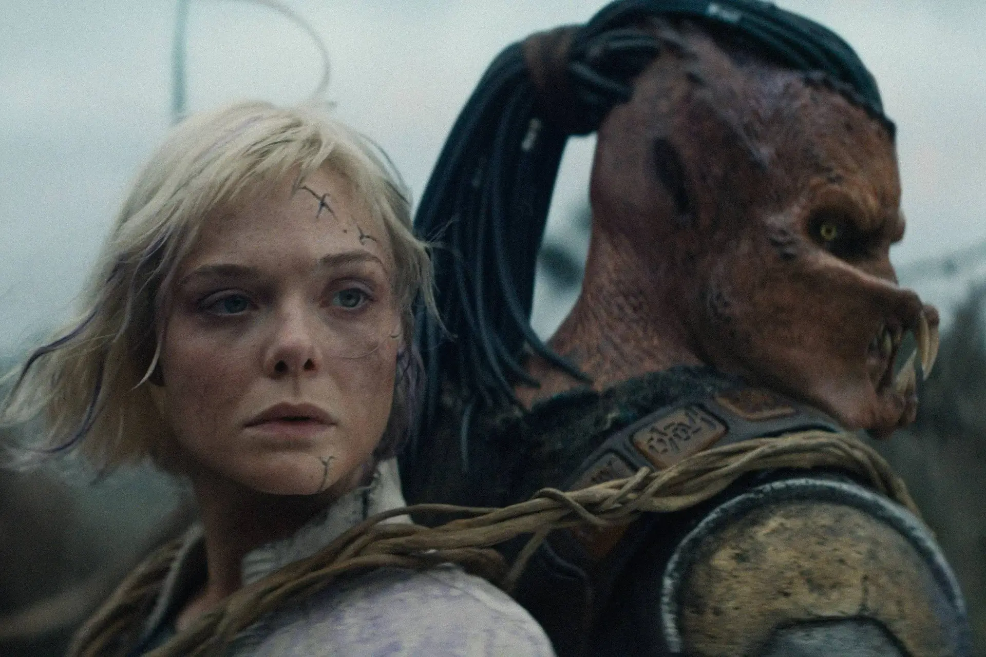 Nieuwe 'Predator'-film 'Badlands' met Elle Fanning vanaf vandaag te streamen