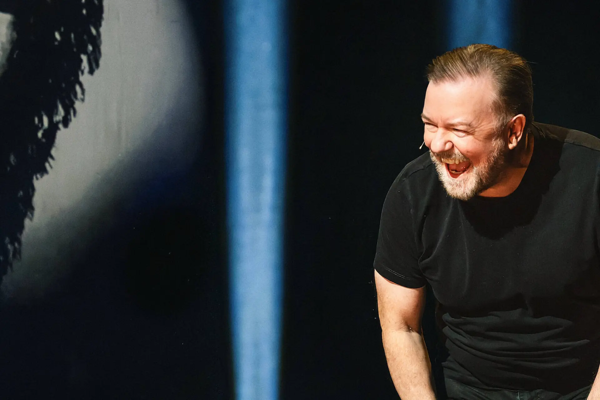 Ricky Gervais neemt Netflix volledig over met gloednieuwe special 'Mortality'