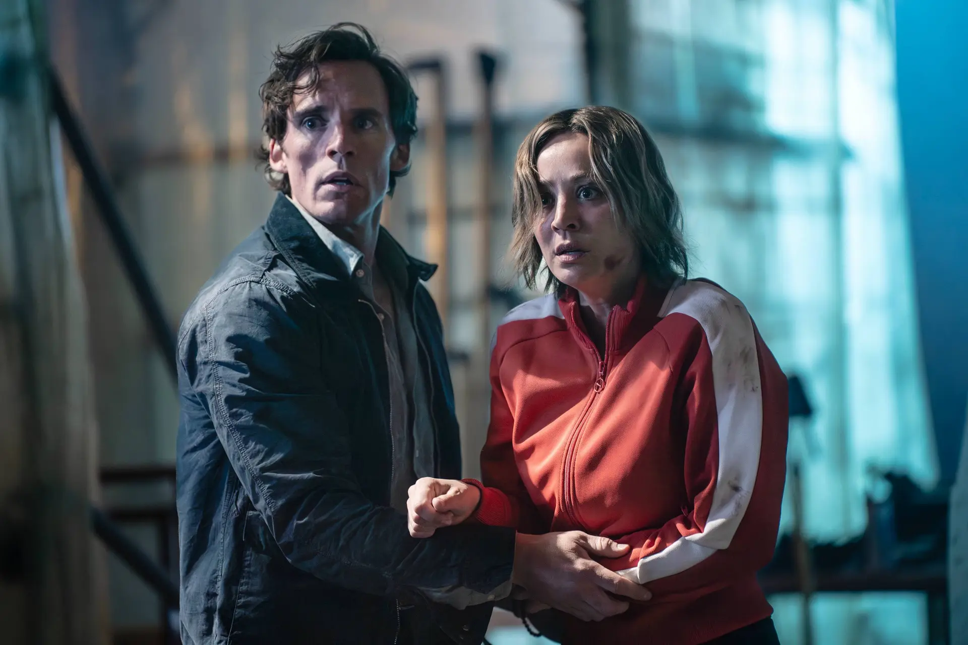 Mysterieuze nieuwe thrillerserie met Kaley Cuoco vanaf februari te streamen