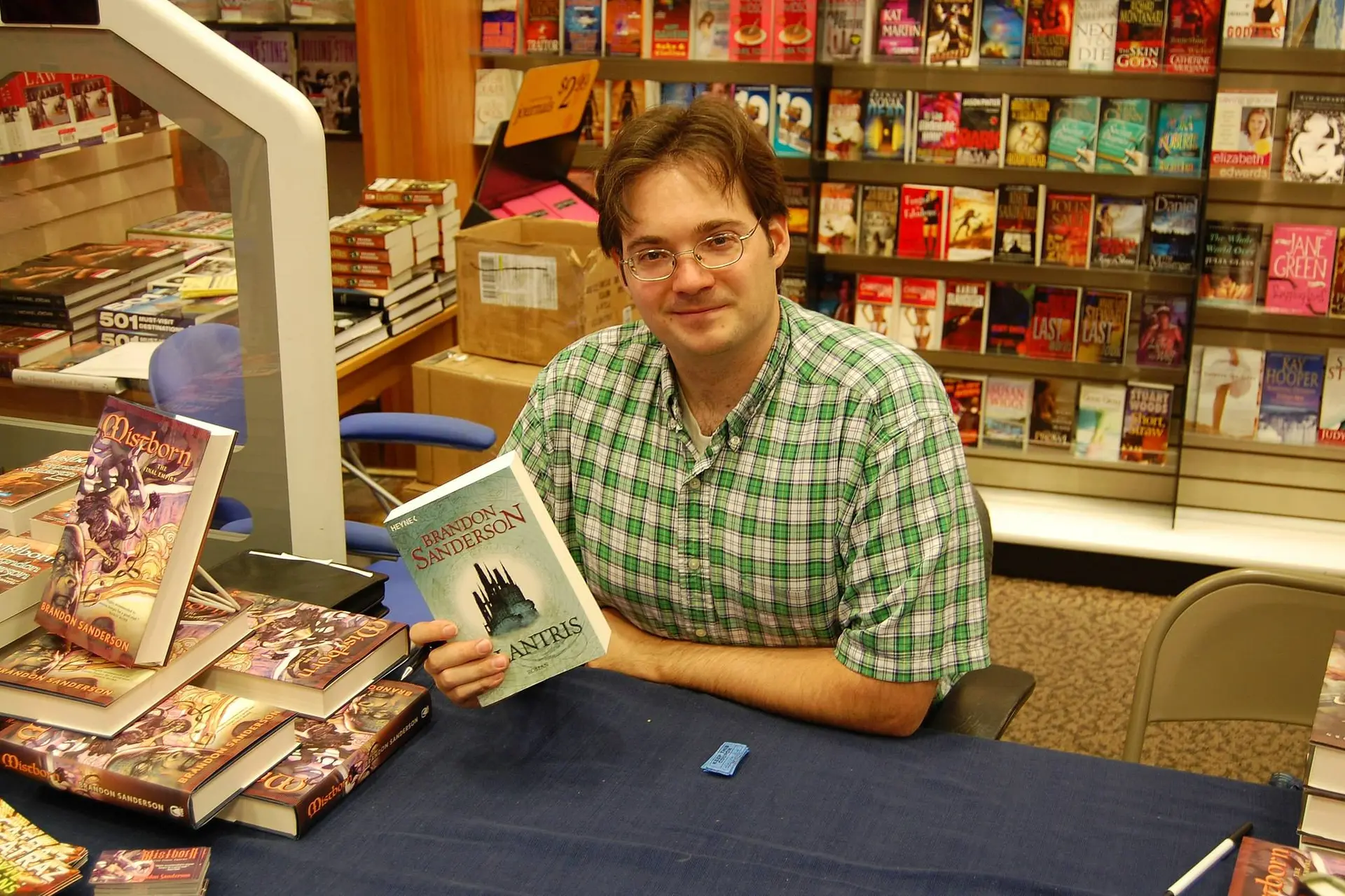 Apple TV+ sleept rechten op epische 'Cosmere'-reeks van Brandon Sanderson binnen