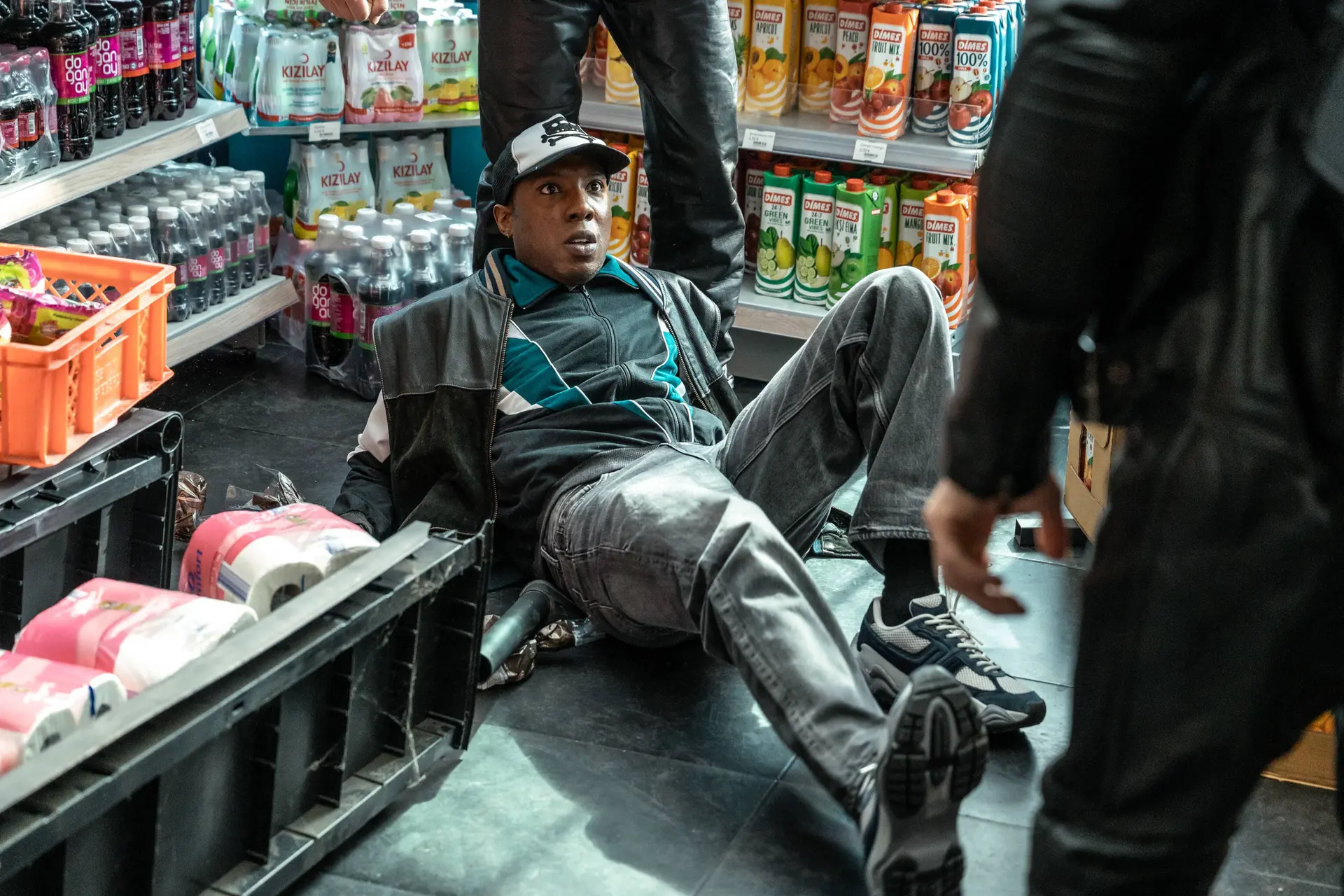 Nederlandse misdaadserie is in één klap een dikke hit op Netflix: "Kei goede serie!"