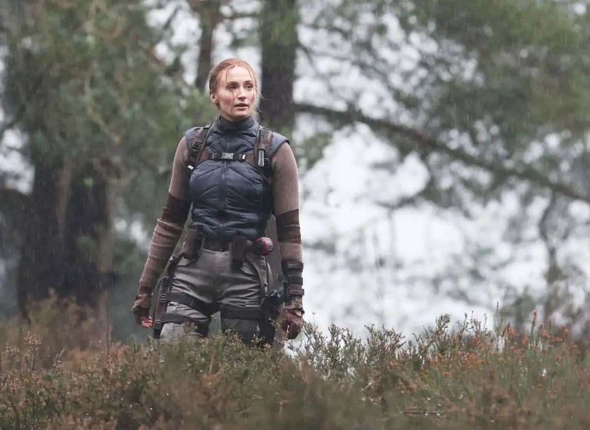 Sophie Turner te zien als Lara Croft op eerste setfoto’s van nieuwe 'Tomb Raider'-serie