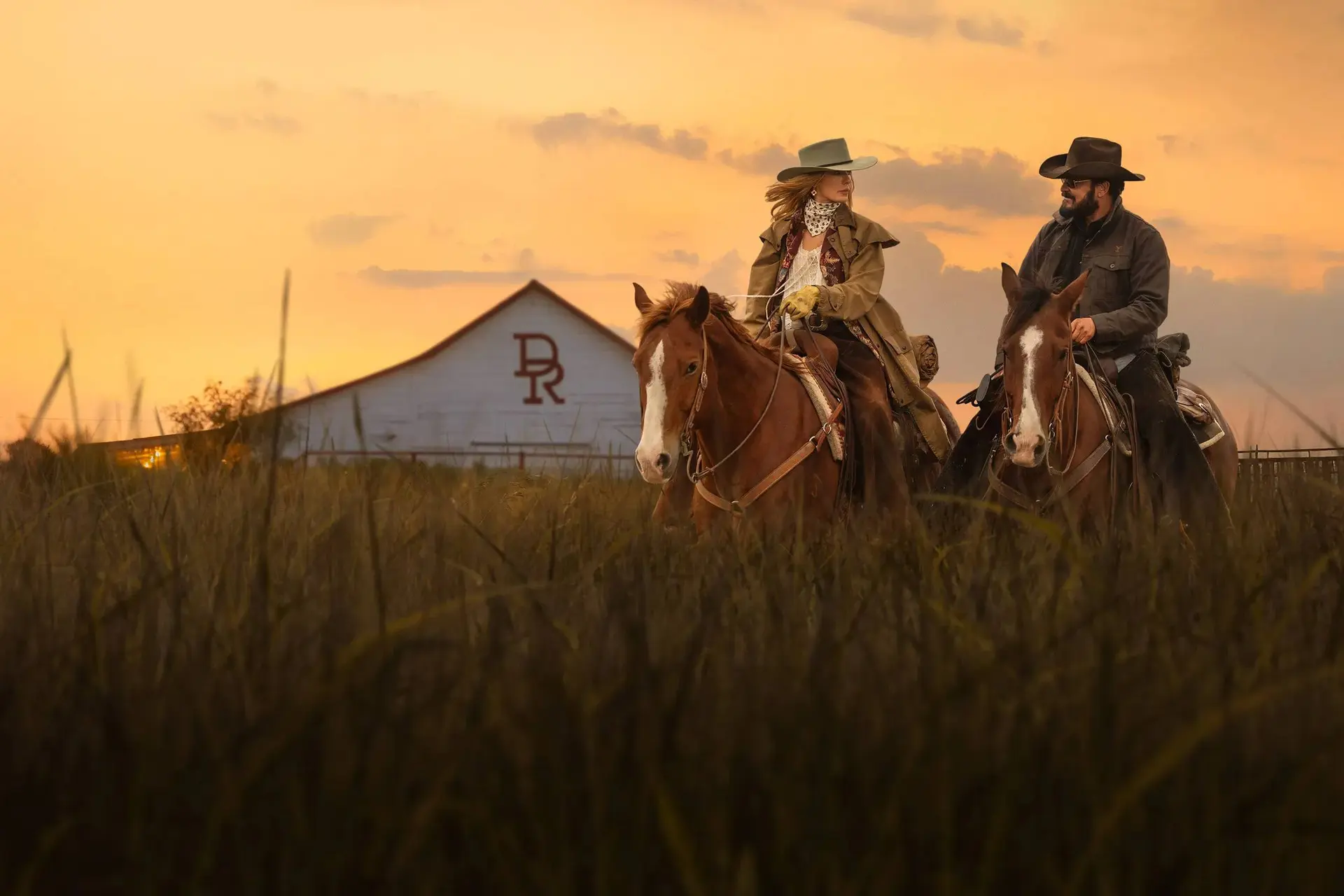 Beth en Rip verhuizen naar Texas in de eerste trailer van 'Dutton Ranch'