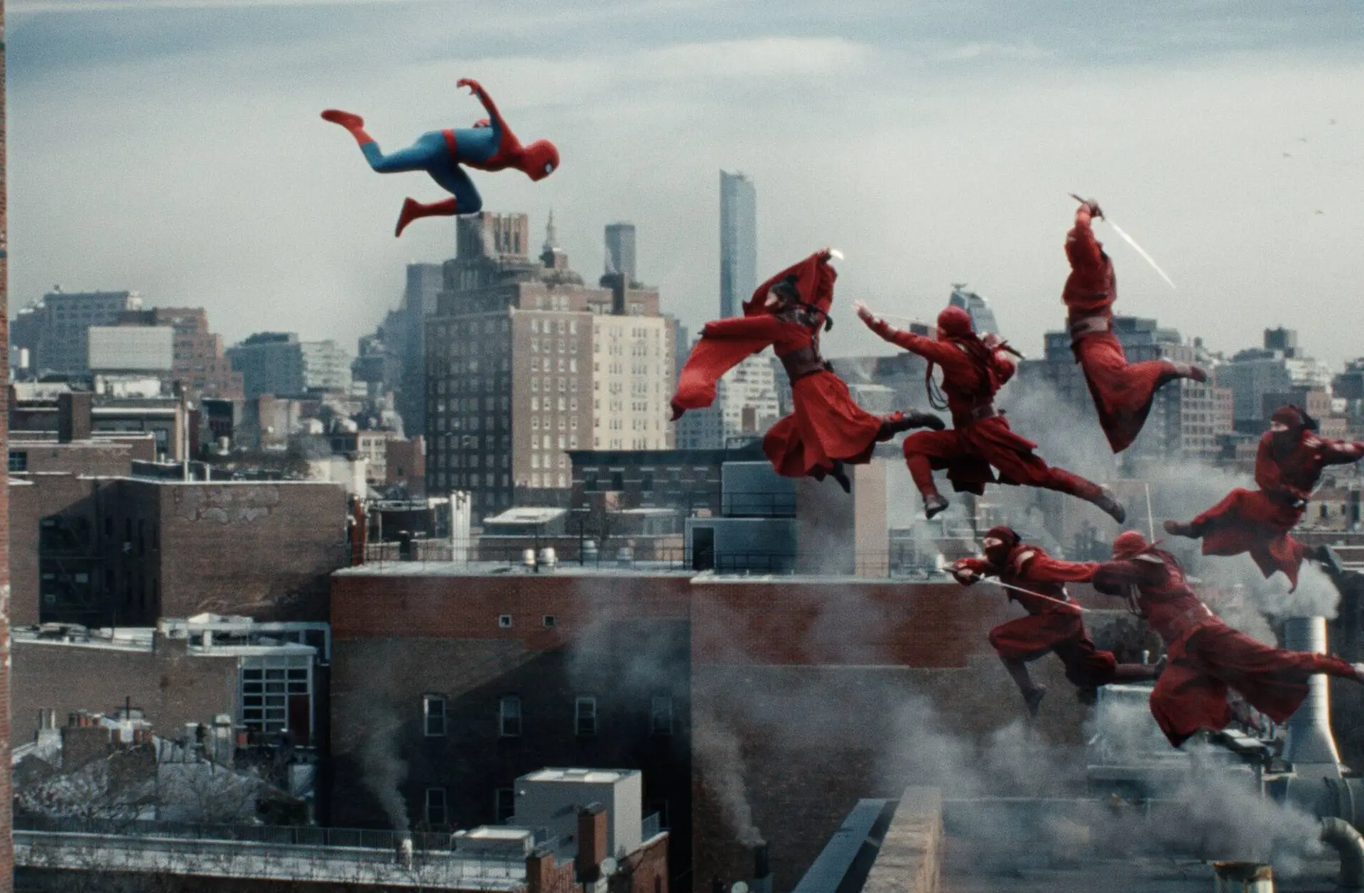 Tom Holland pakt de draad op in de trailer van 'Spider-Man: Brand New Day'